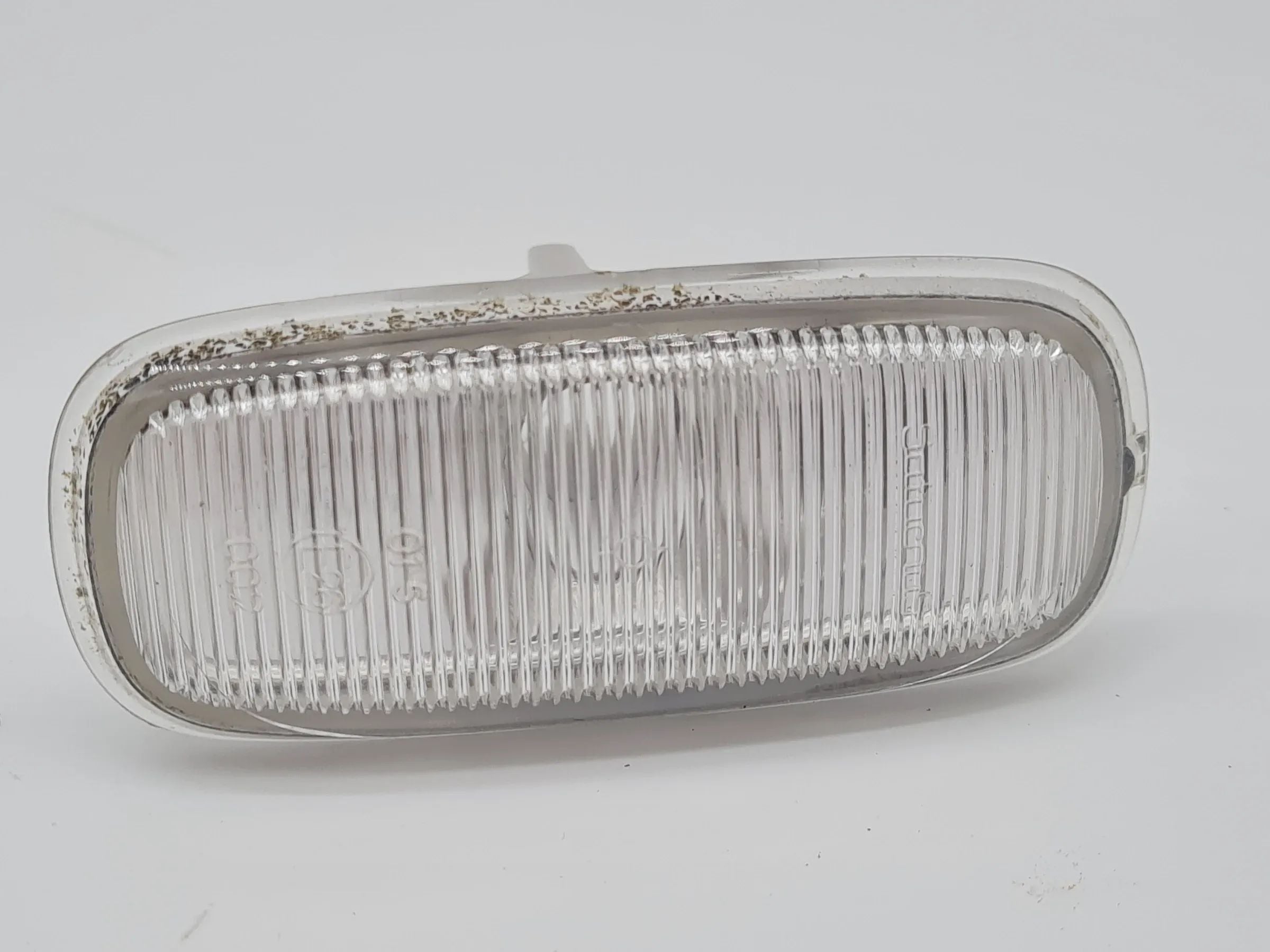 Original Audi A6 (4B2/4B4) Blinkleuchte Weiss Seite 4B0949127
