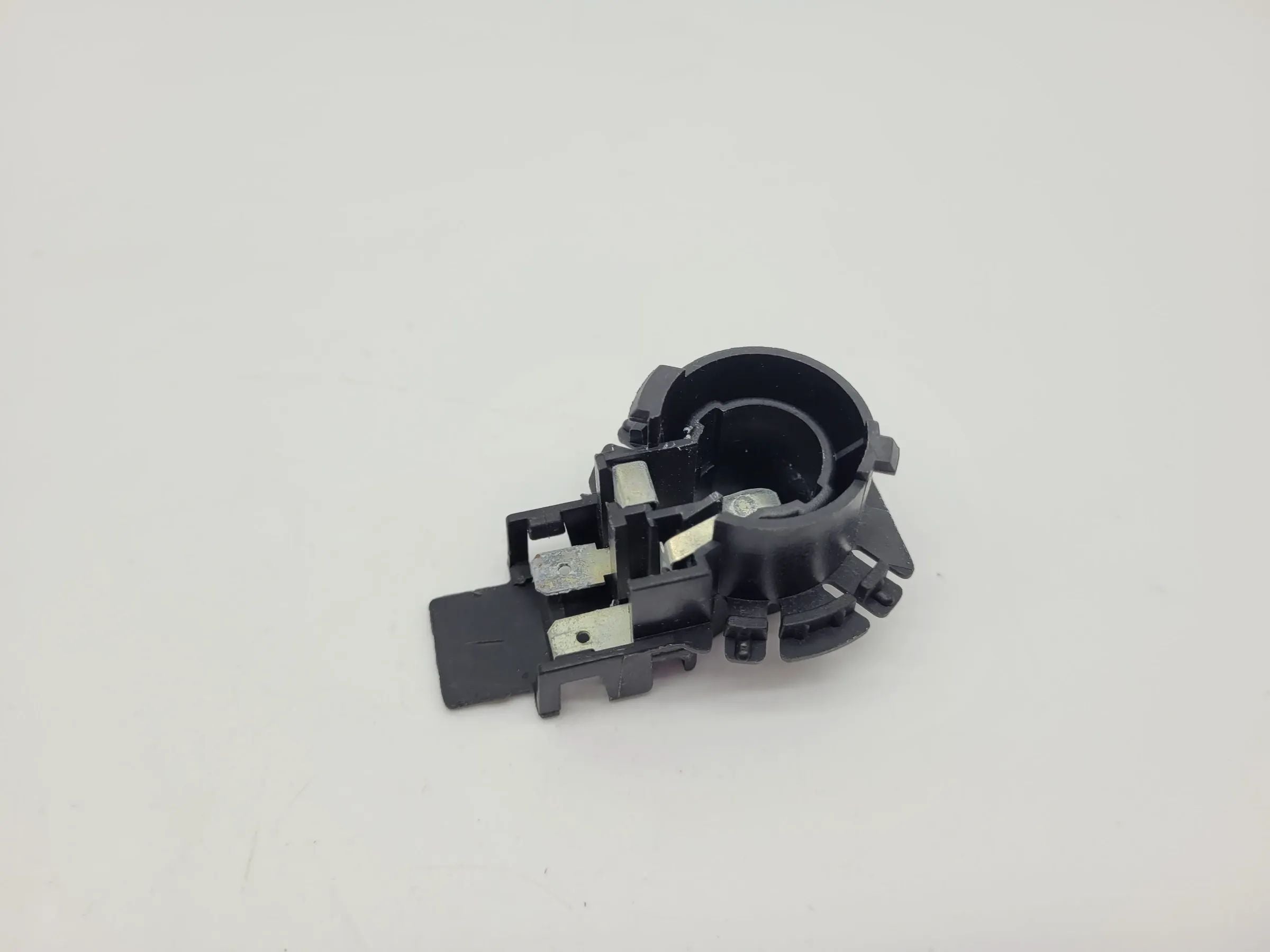 Original Audi A6 (4B2/4B4) Lampenfassung 3. Bremsleuchte (4B0945097)
