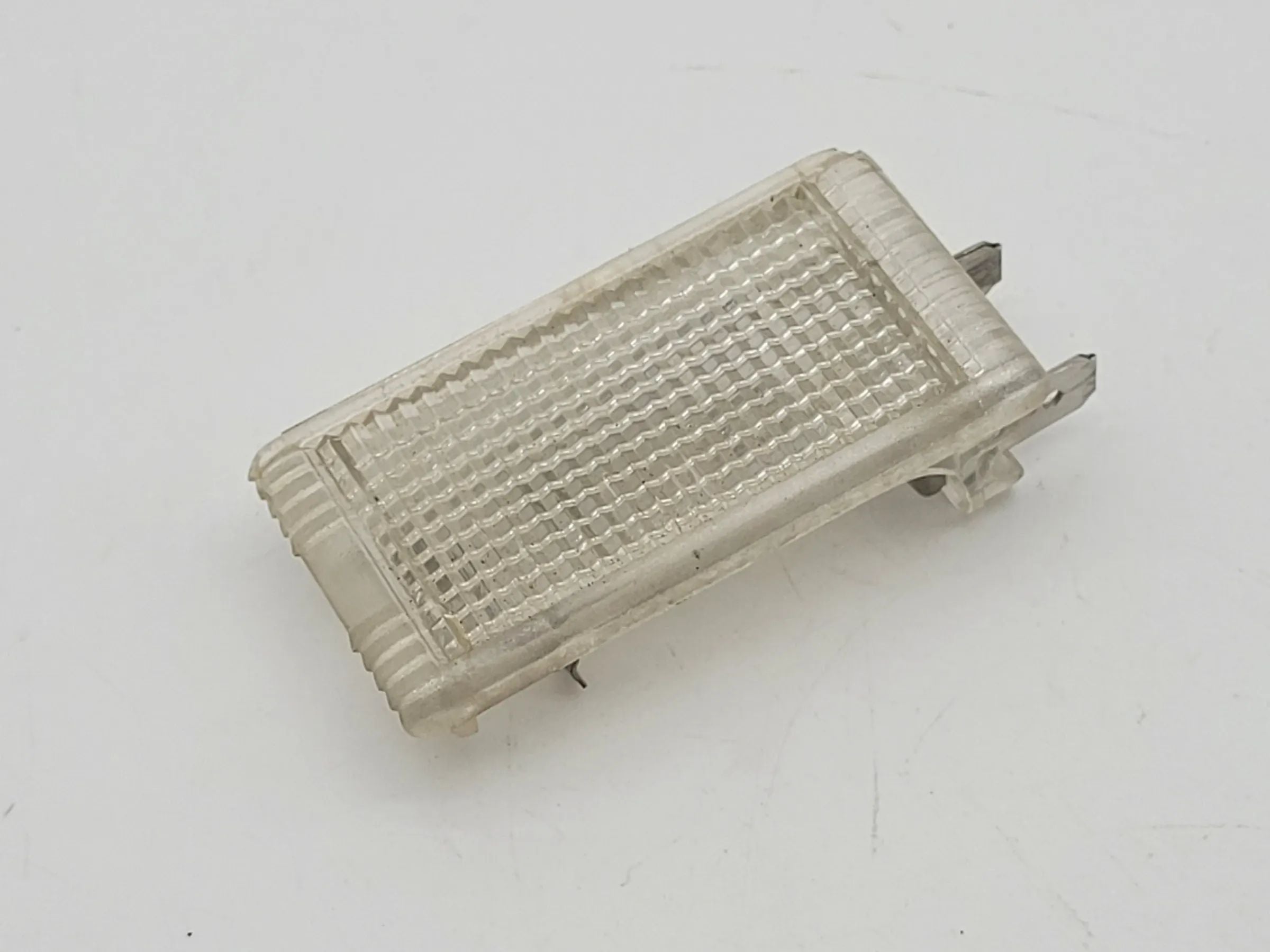 Original Audi A6 (4B2/4B4) Kofferraum Leuchte Blende