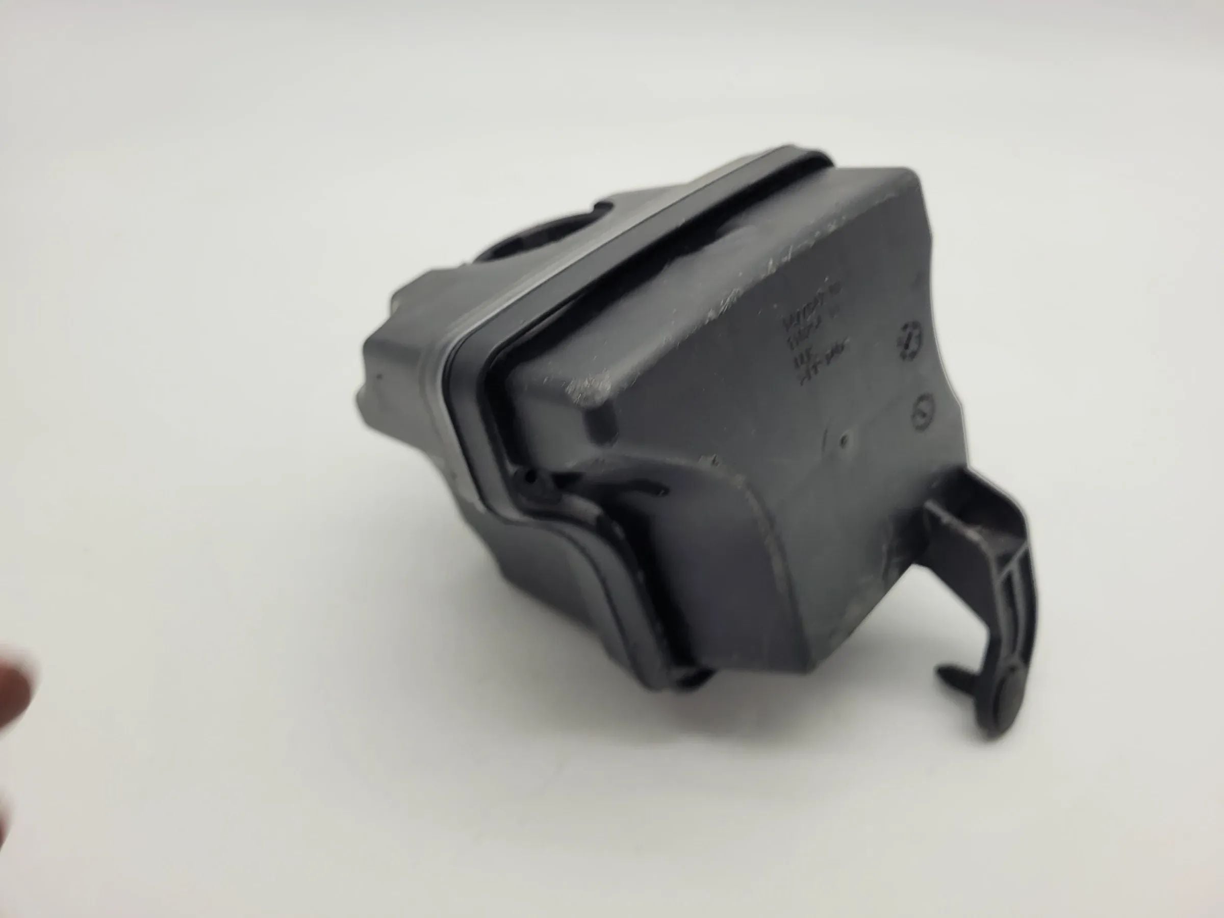 Original Mini One (R50/R53) Luftansaugresonator 1477842-02
