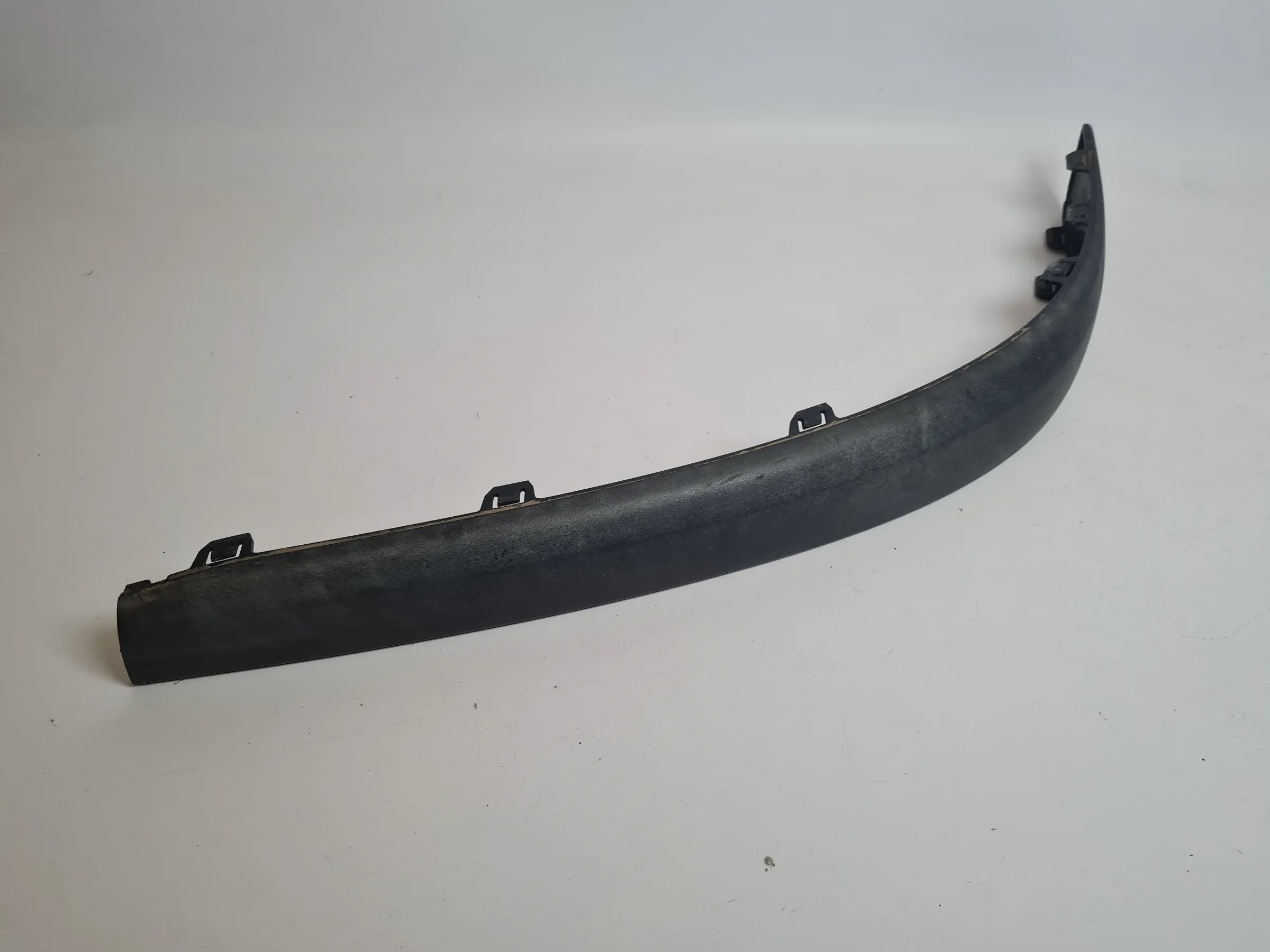 Original Volvo S60 (384) Schutz- & Zierleiste Vorne Links 9484010