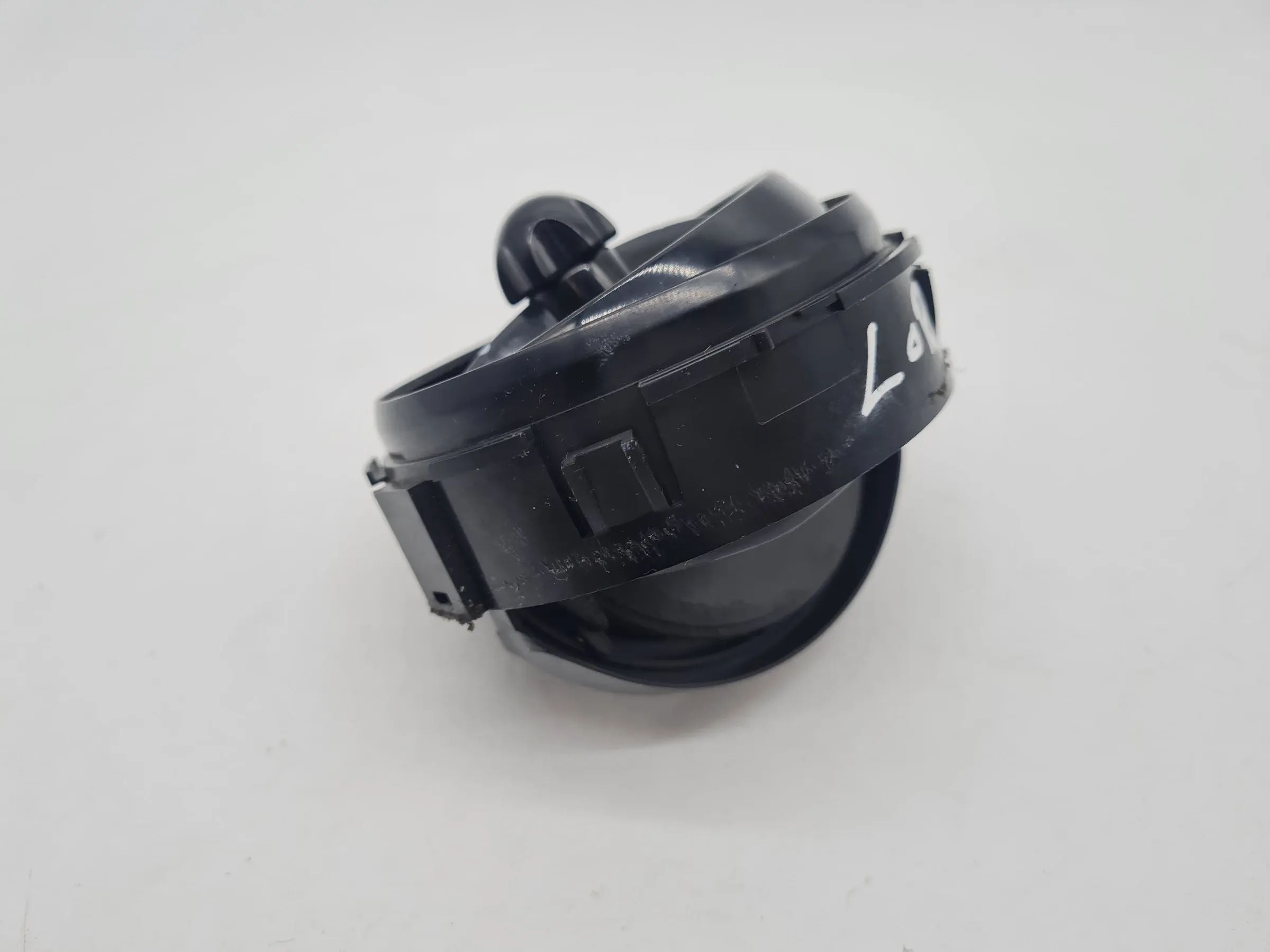 Original Mini One (R50/R53) Air Vent Duct Front L/R 6800887