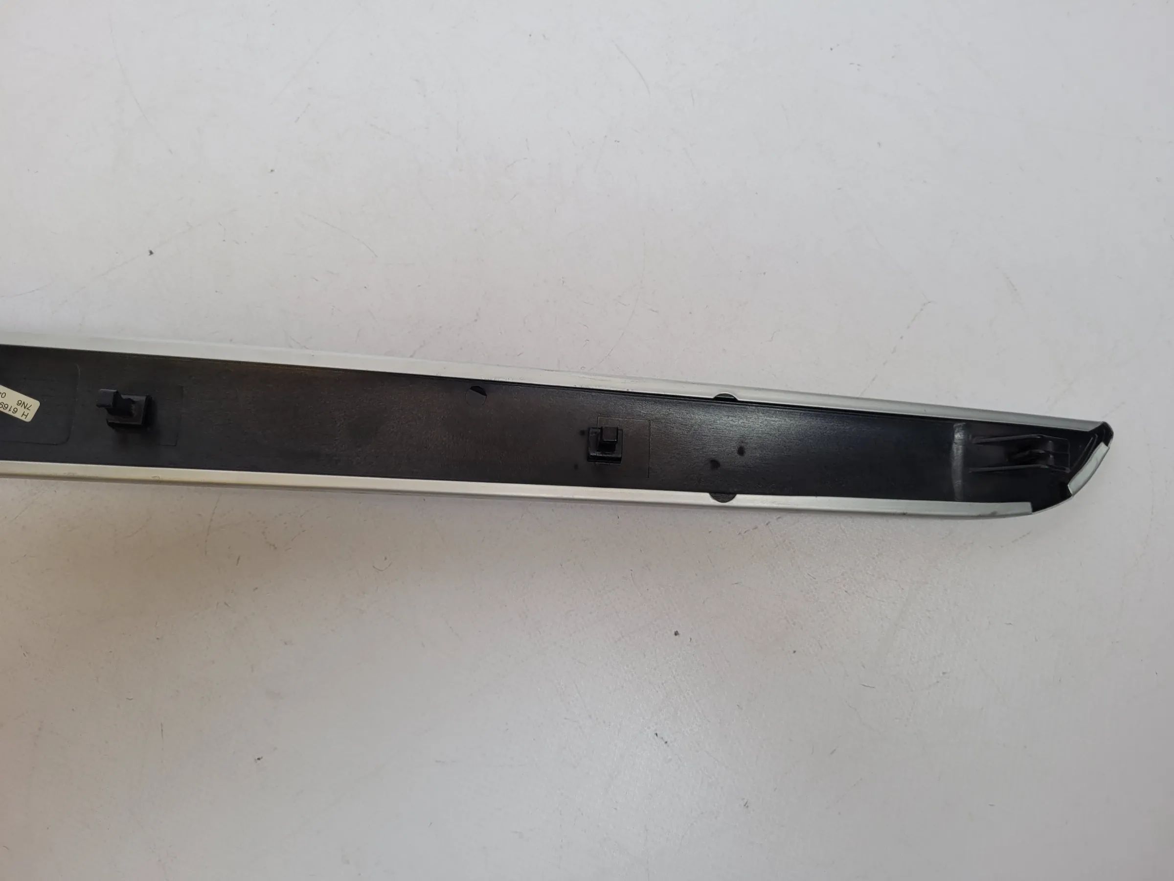 Original Audi A4 (S-Line) Dekorleiste Zierleiste Links Vorne 8E0867409