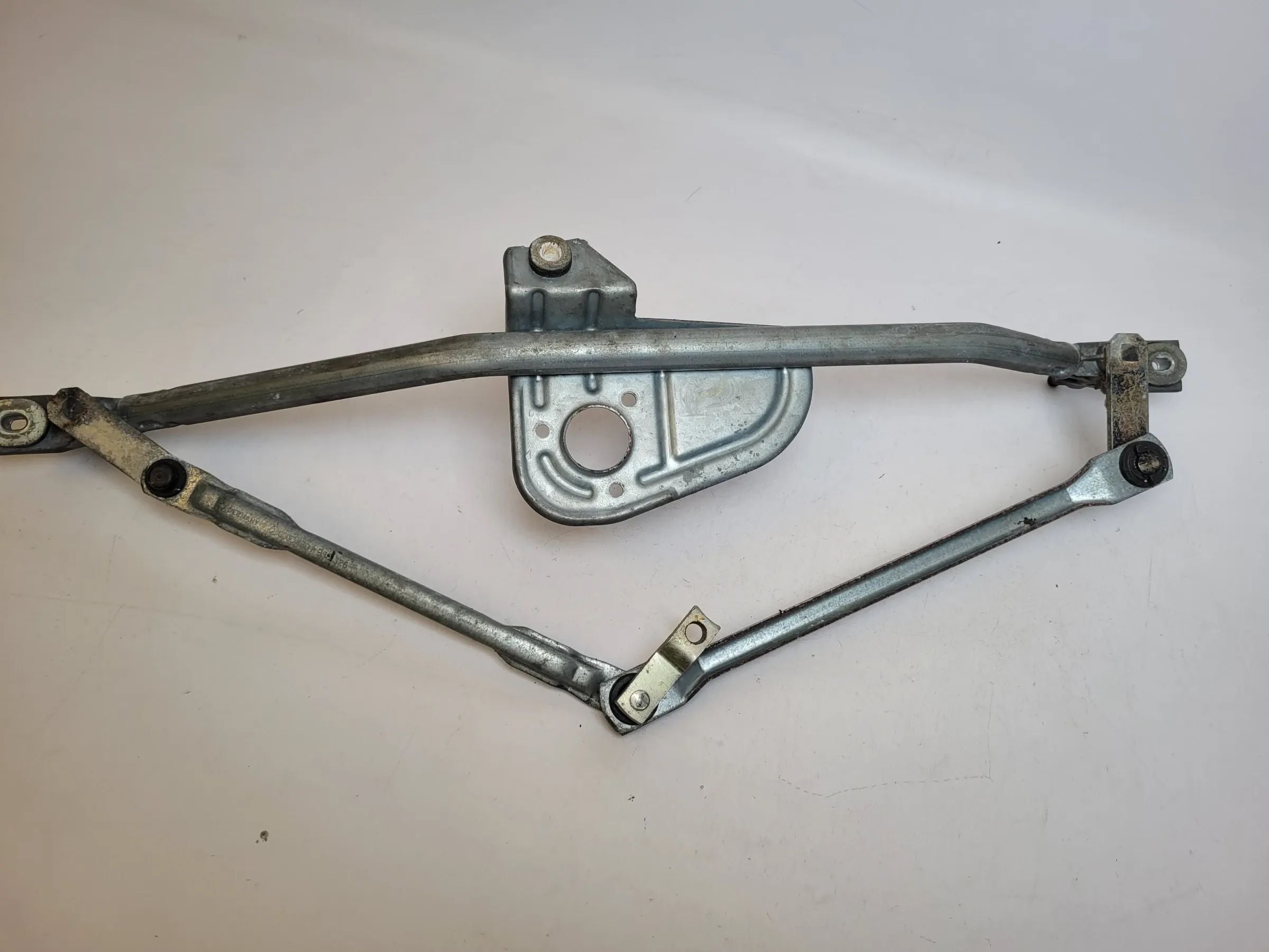 Original Audi A6 (4B2/4B4) Wischermotor Gestänge Vorne (4B1955113)