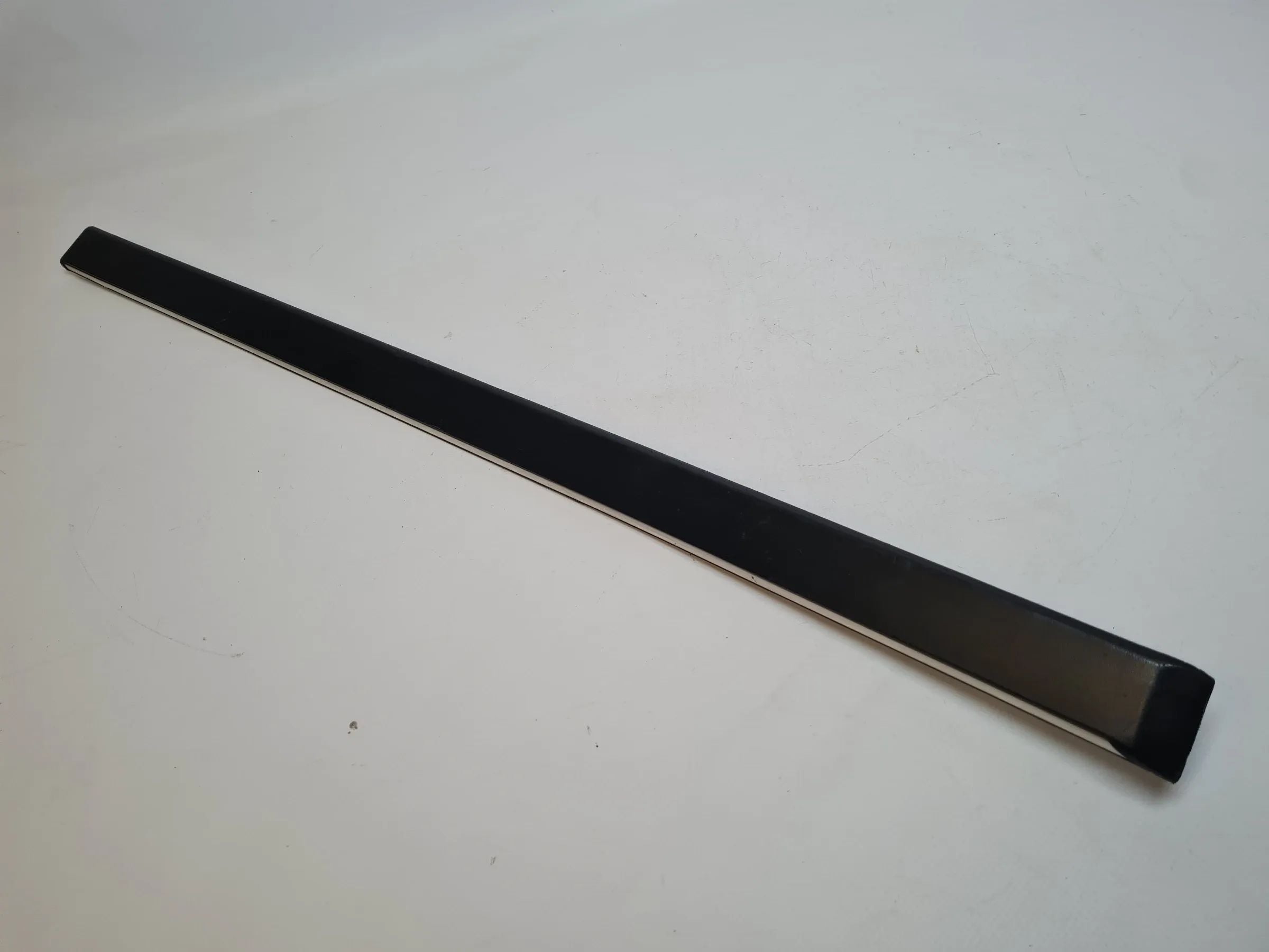 Original BMW 5er (E39) Türleiste Zierleiste Schwarz Links 8159297