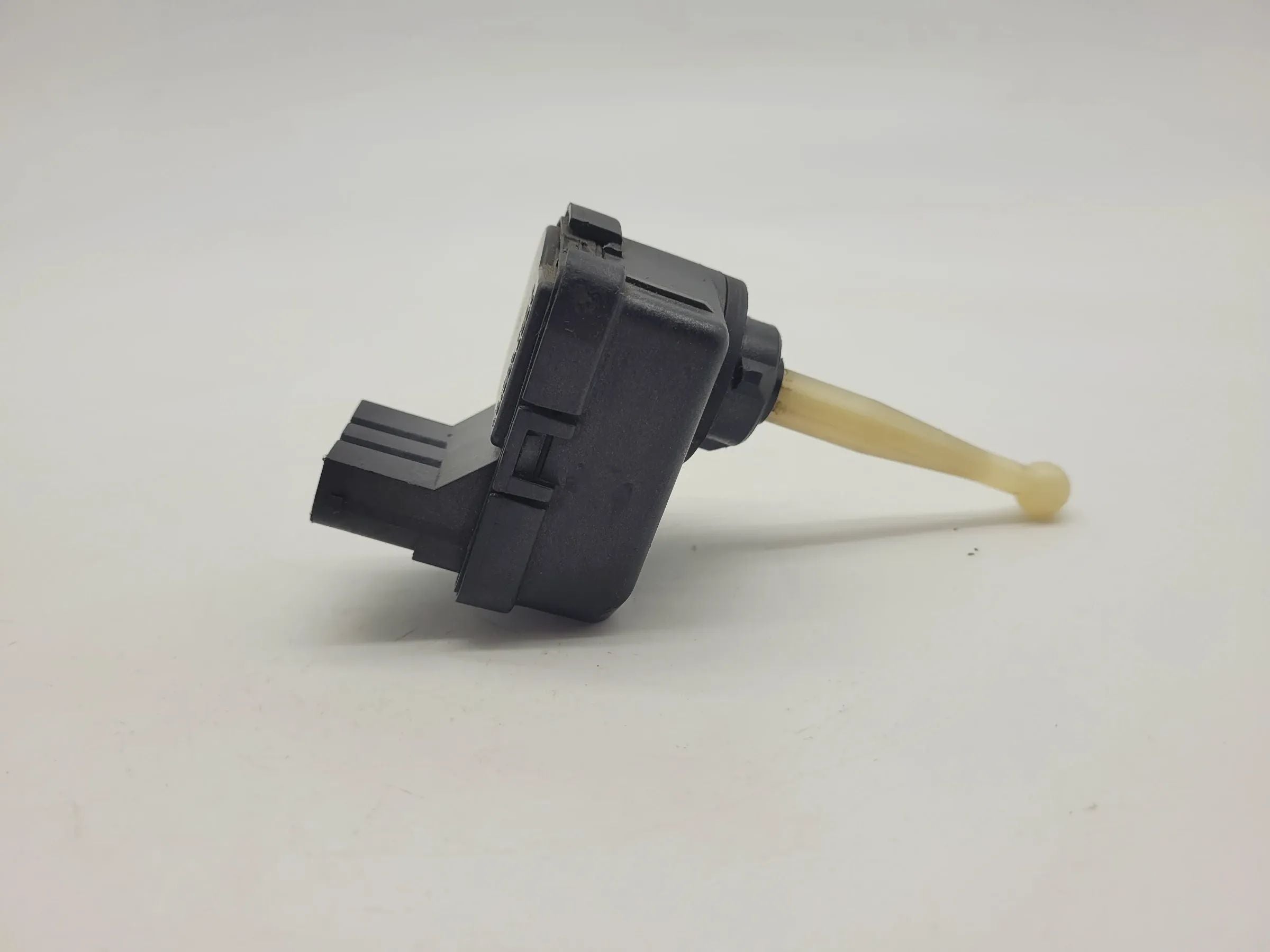 Original BMW 3er (E36) Scheinwerfer Stellmotor LWR L/R 0307852309