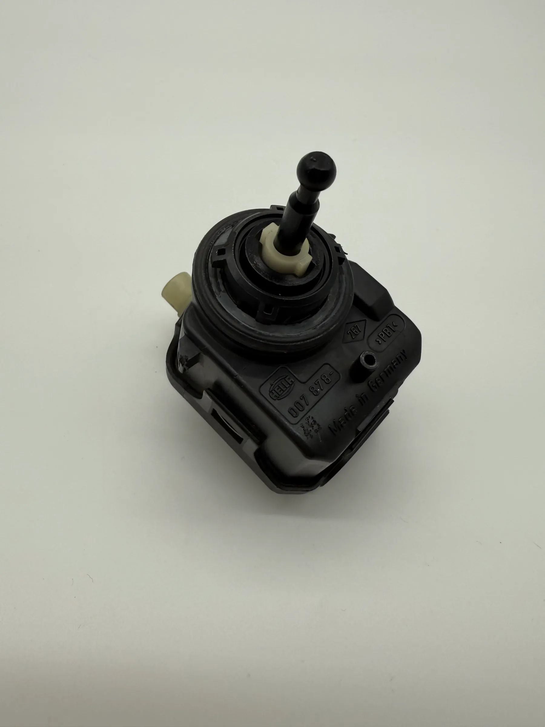 Headlight range control actuator LWR Right 7700420737 Renault Clio 1.5 dCi B 