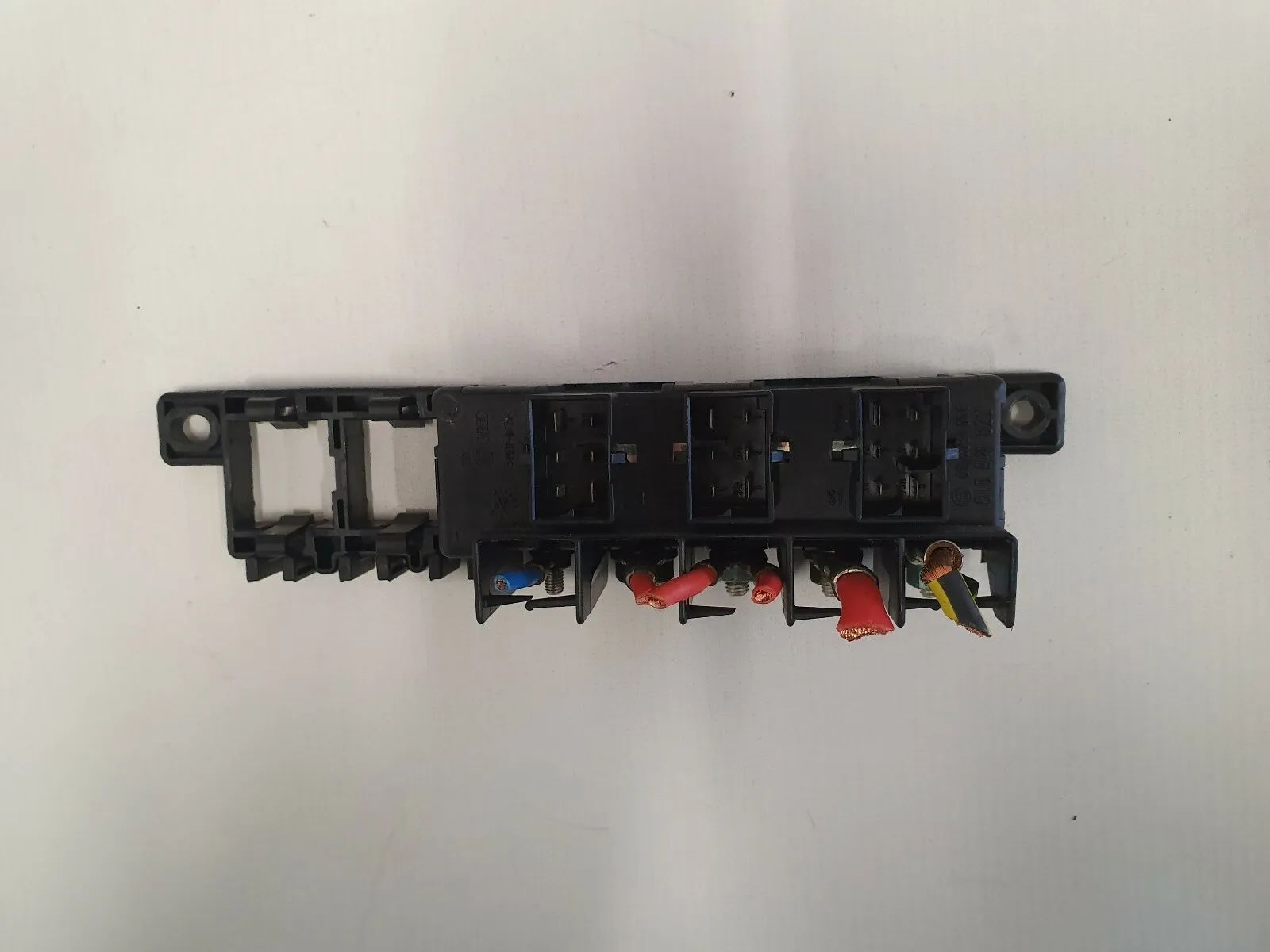 Orijinal Audi/VW Röle Taşıyıcı Röle 8L0941822, 89 6083000