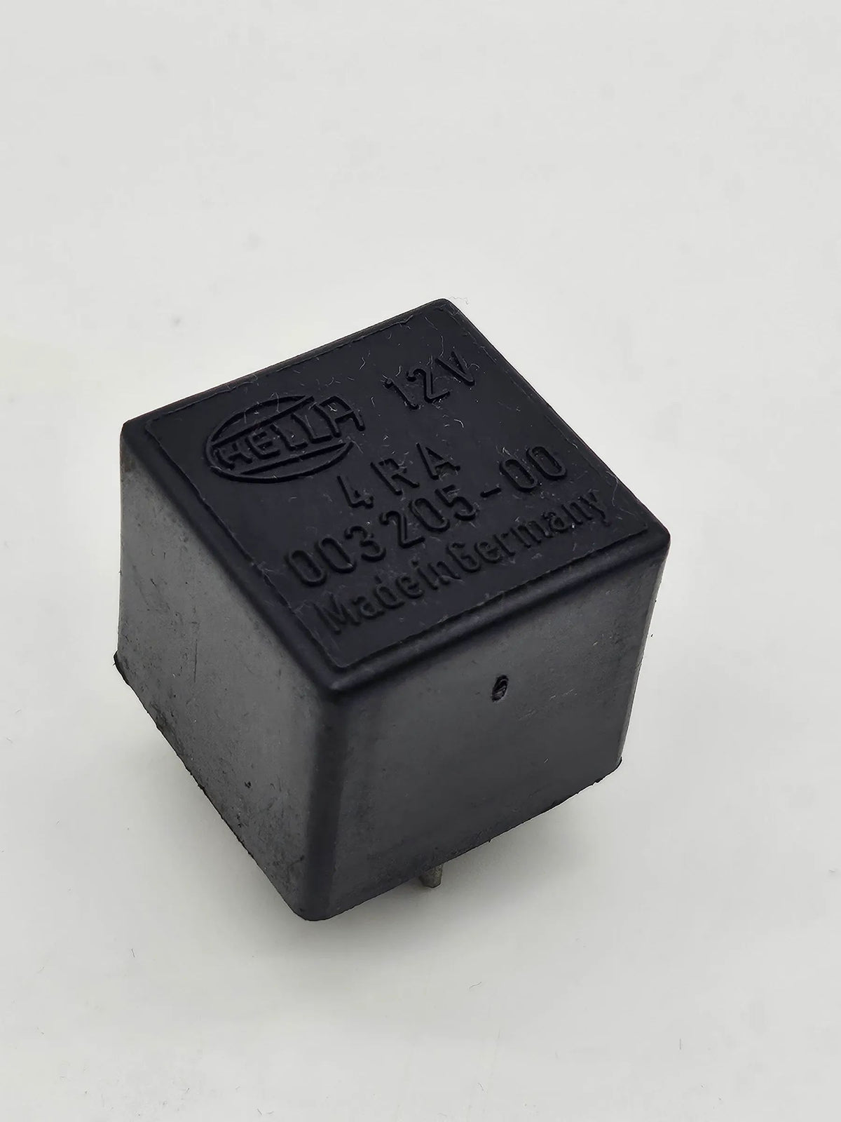 อะไหล่แท้ Hella รีเลย์ Relay ชุดรีเลย์ 4RA003205-00 สำหรับ Mercedes-Benz BMW