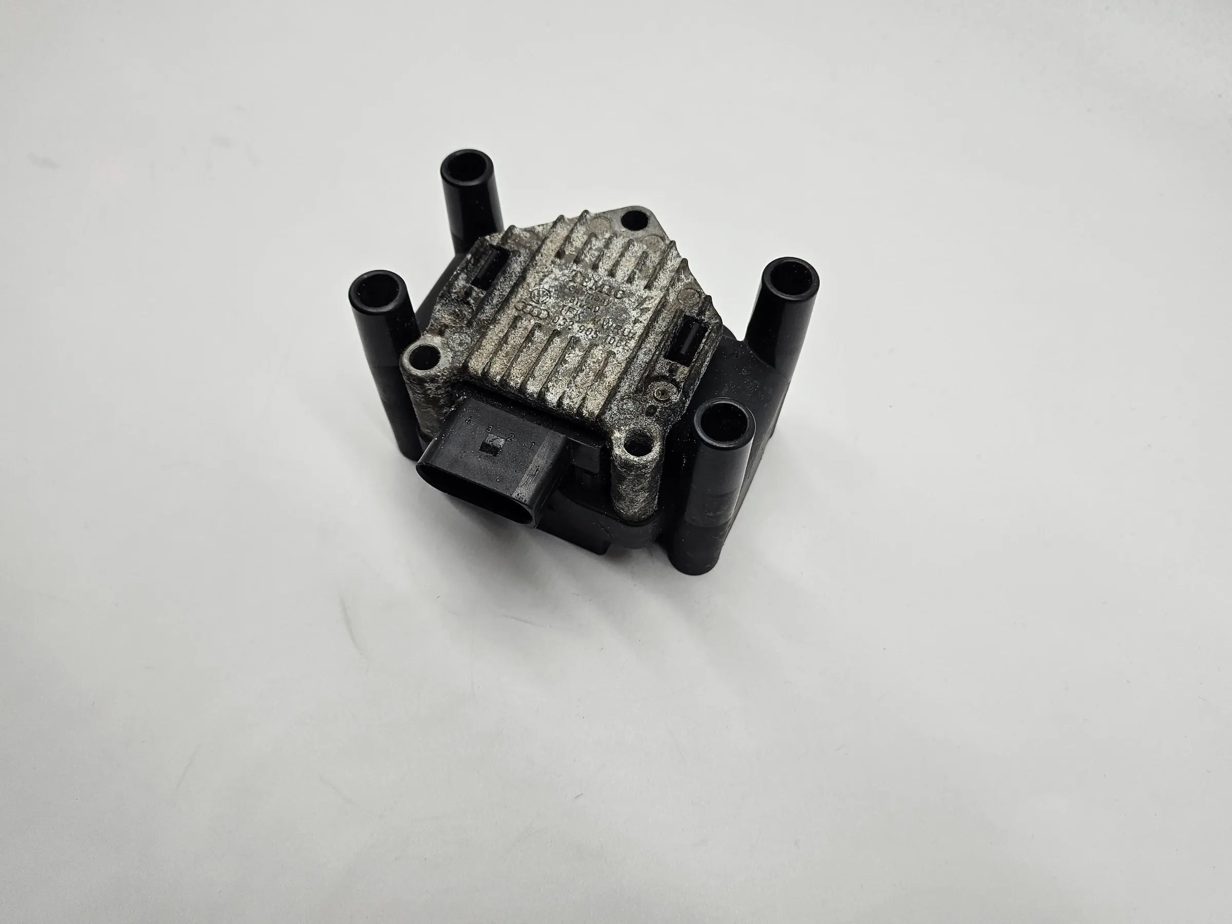 Cewka zapłonowa SEAT LEON 1P 08 1,6L 75KW 102KM BSE 032905106B