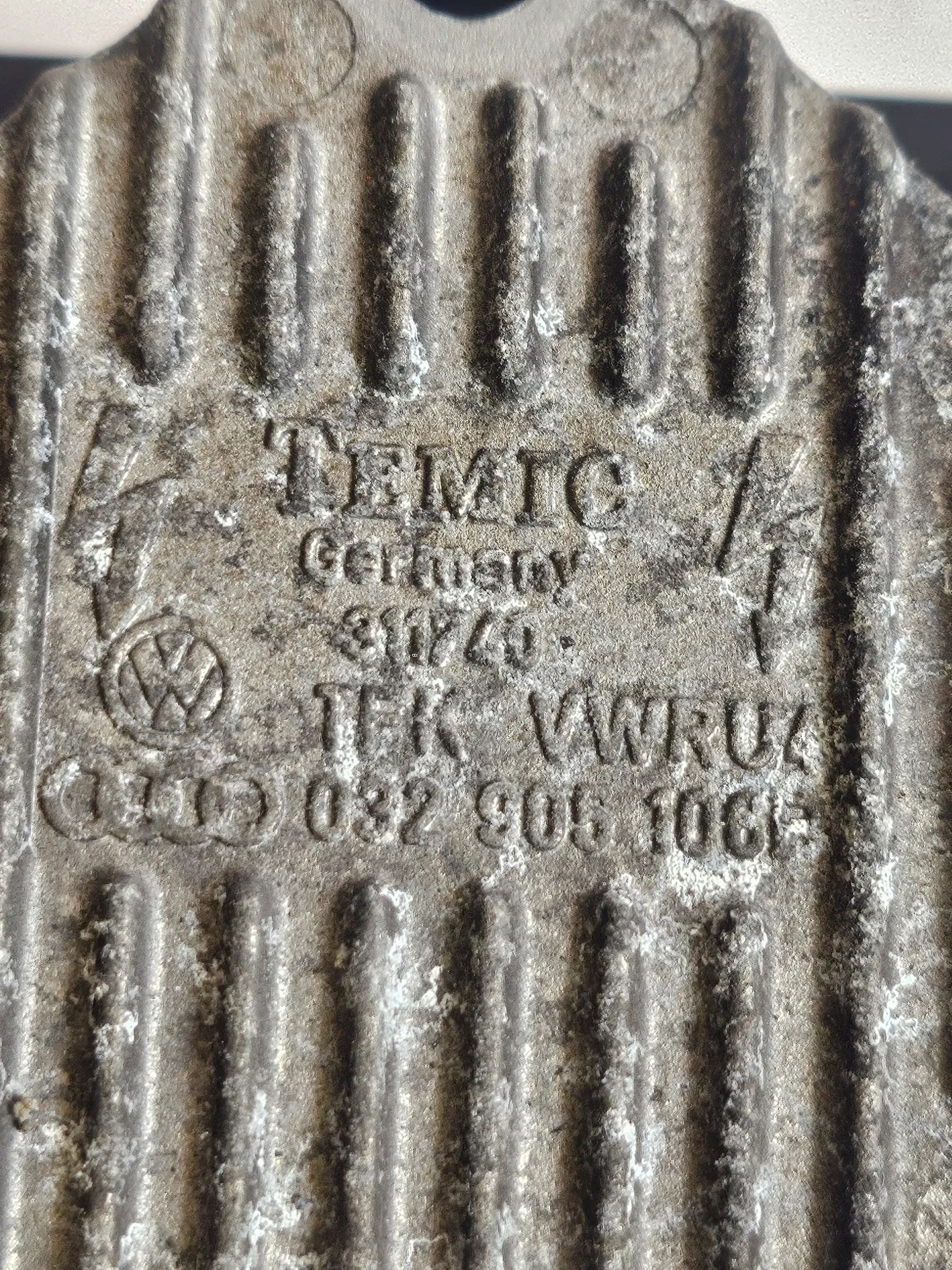 Oryginalna cewka zapłonowa VW Polo IV (9N) 1.4 55kW 75KM 032906106B