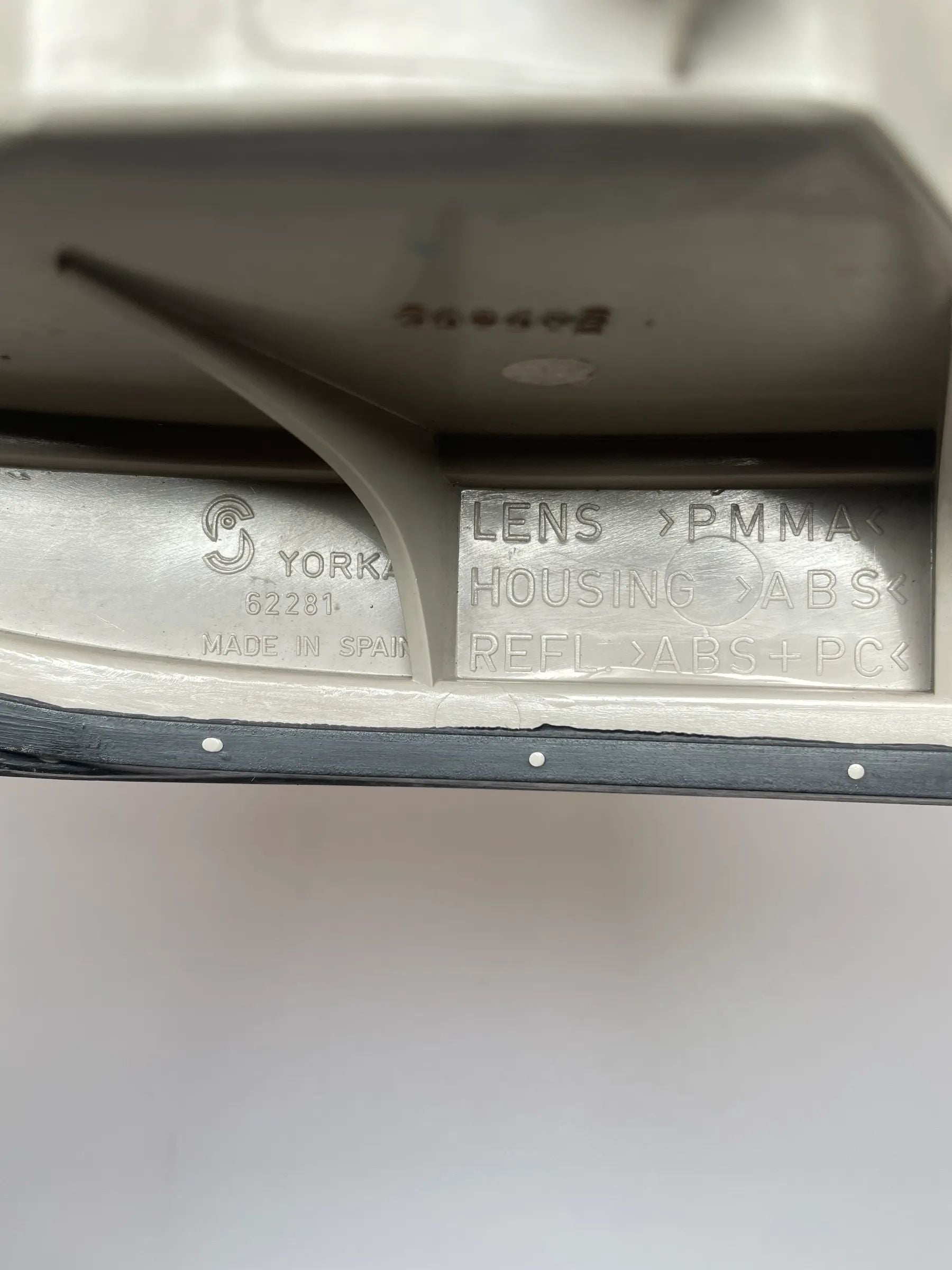 Original Opel Zafira T98 Rück- & Bremsleuchte Rechts Hinten 62281