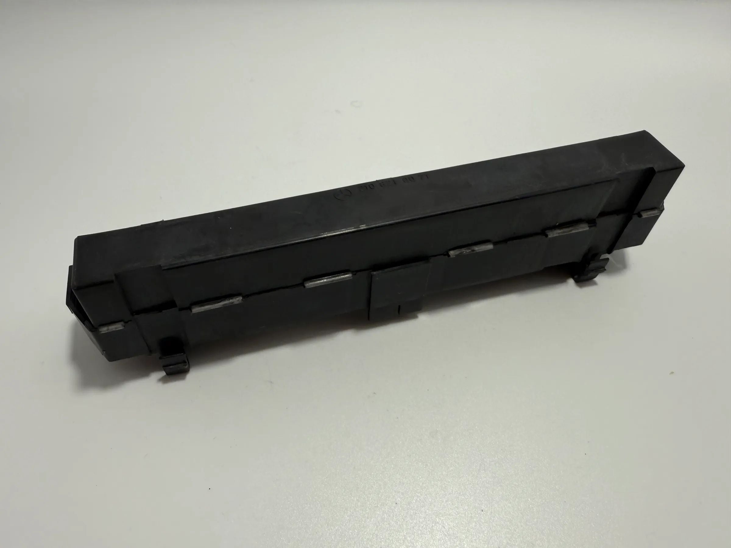 Original Mercedes-Benz W202 W210 W208 Moldura da Barra de Interruptores Quadro A2108210071 Auto-veritas