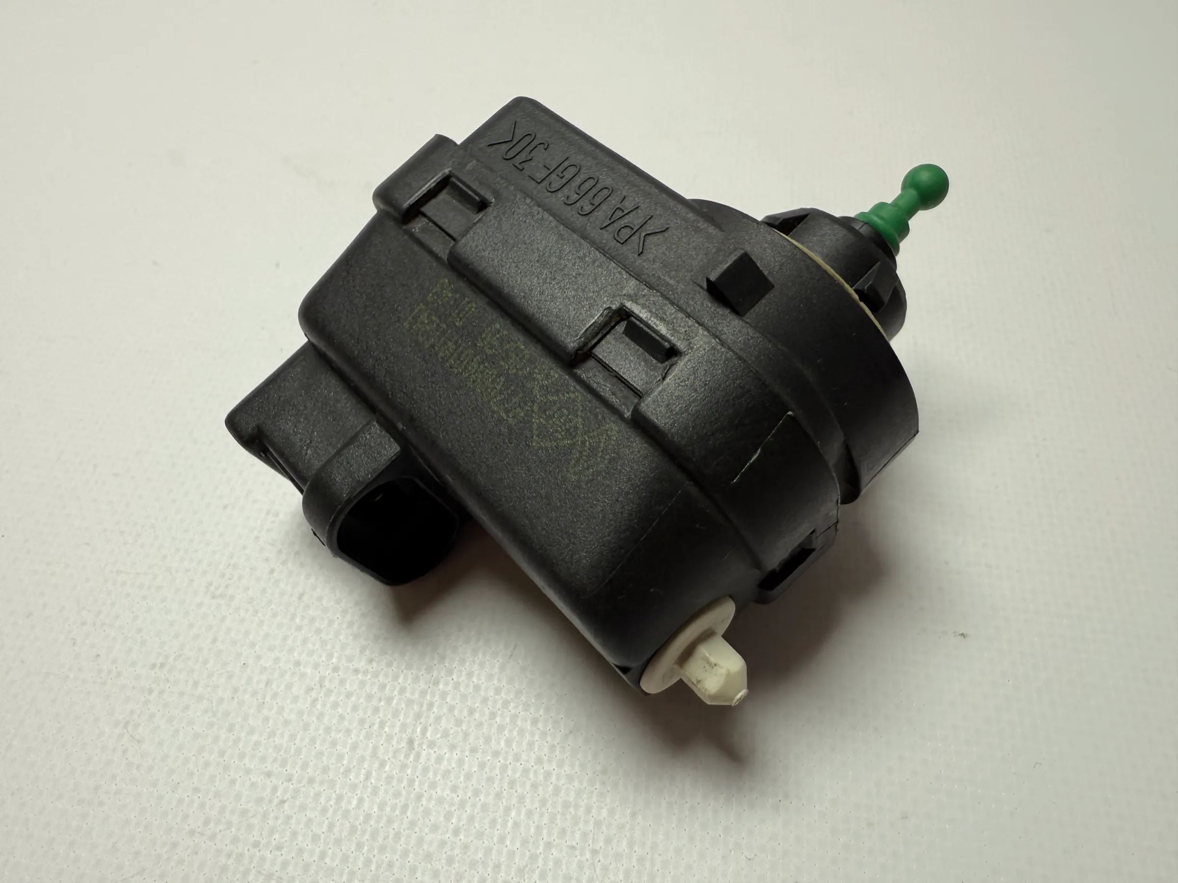 Regulador Original da luz do farol RENAULT CLIO MEGANE TWINGO LWR 7700840141 - auto-veritas.com/pt/