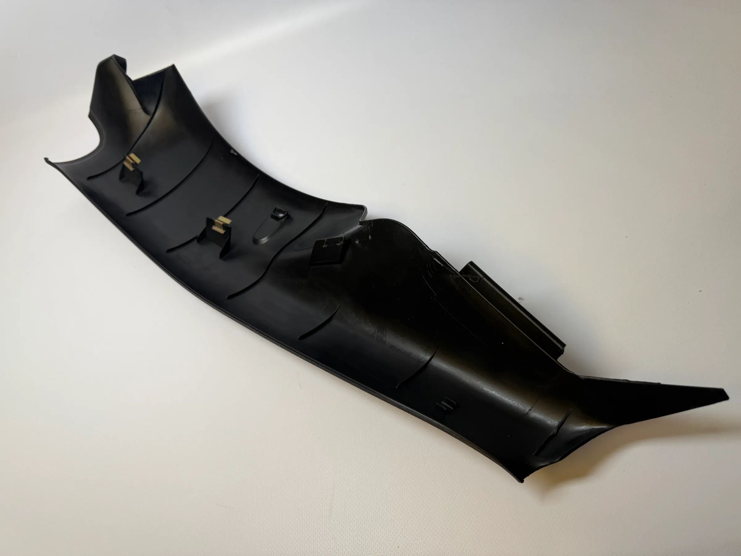 Oryginalna osłona boczna słupka C Volkswagen Golf 4 IV prawa 1J4867768A