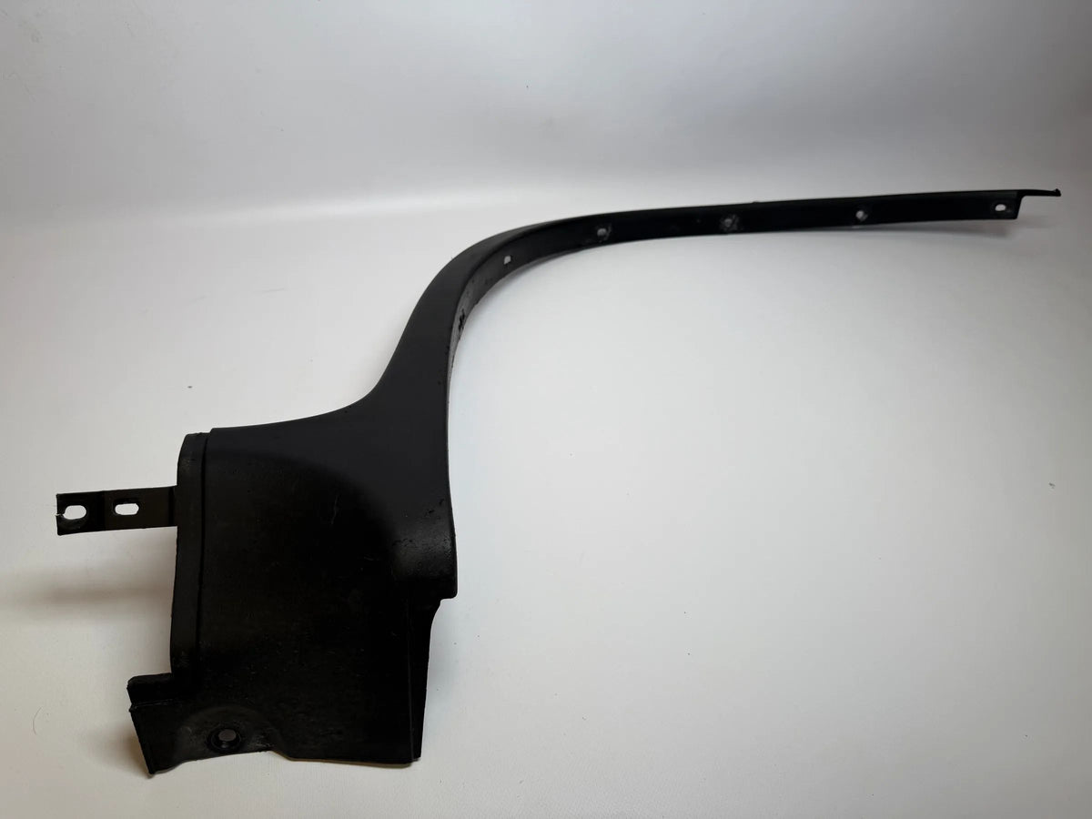 Oryginalna osłona nadkola tylna prawa BMW X5 E53 czarna 8408704 RH