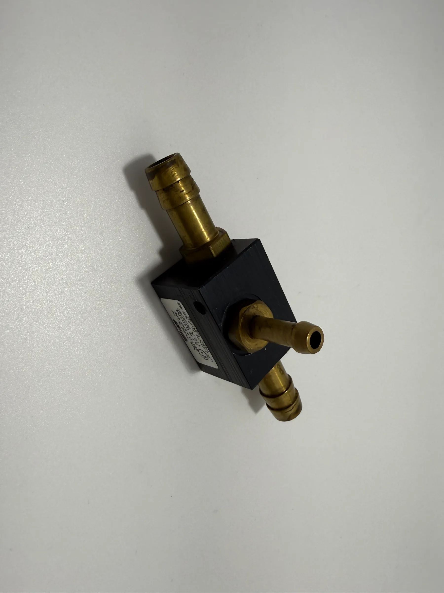 Original Valtek LPG Rail Type 30-1V injection rail 67R010104 / 110R000040 