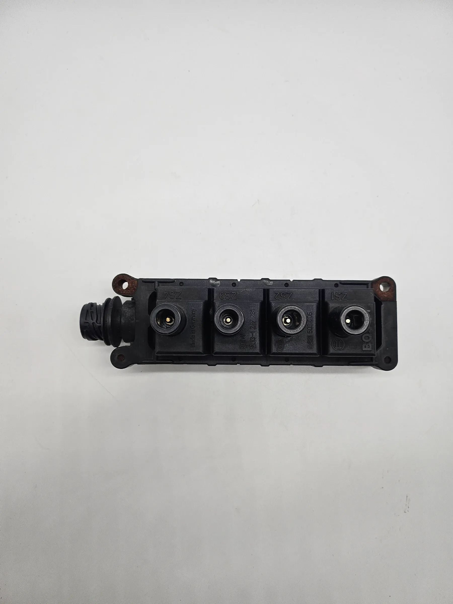 อะไหล่แท้ BMW 3er E36 1.6 75kw คอมแพ็ค ขดลวดจุดระเบิด Bosch 0221503005 12.13-1247281