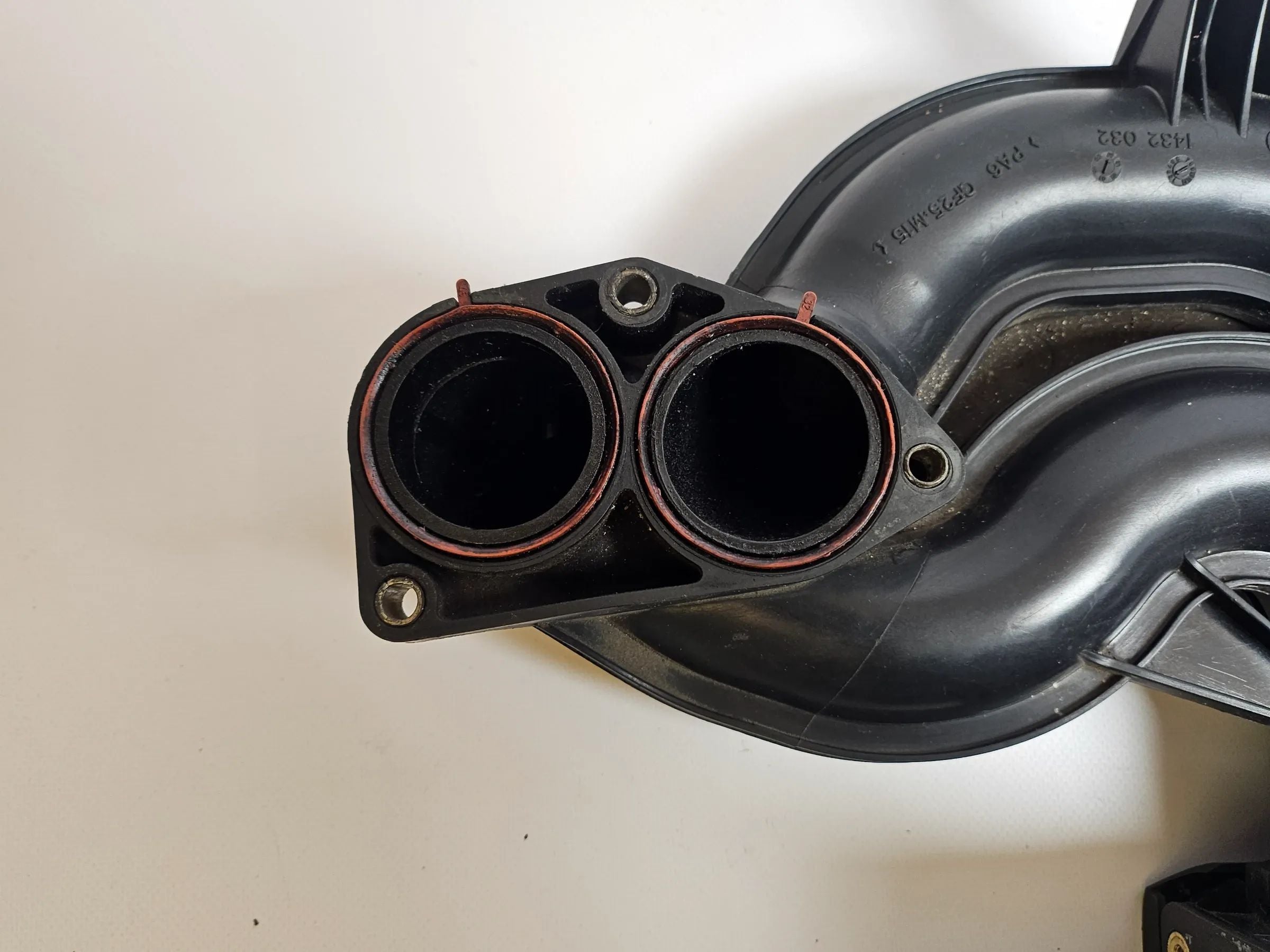 Oryginalny kolektor ssący BMW 3 E46 316i 1432032