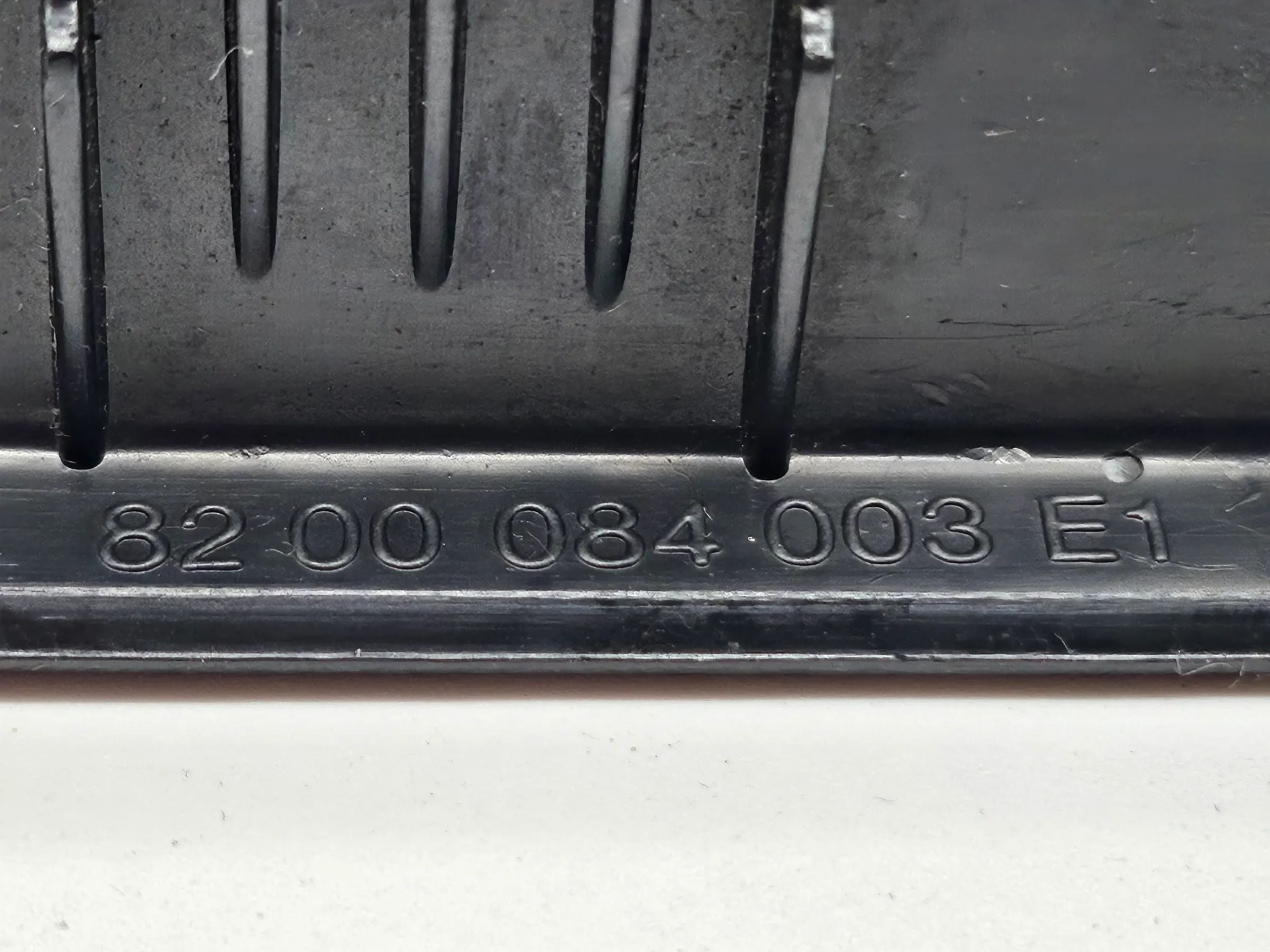 Original Renault Clio II Fensterheberschalter Verkleidung Vorne Links 8200084003