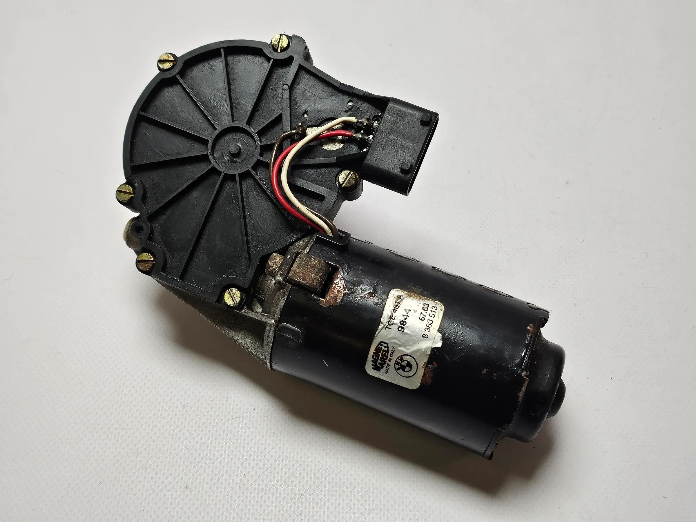 Оригинальный мотор стеклоочистителя передний BMW 3 серии E36 8363513