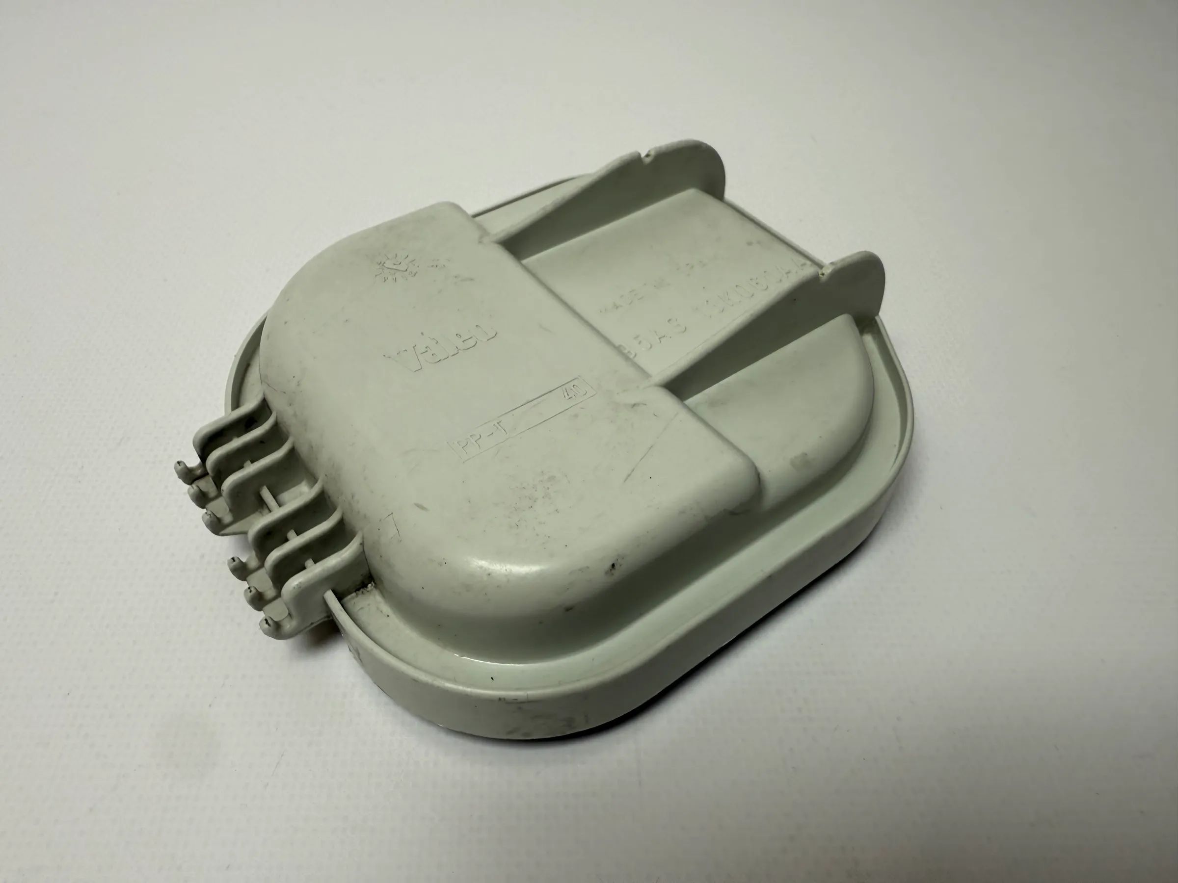 อะไหล่แท้ Ford Escort VI/VII 95AG-13K060-AA ฝาครอบไฟหน้าขวา