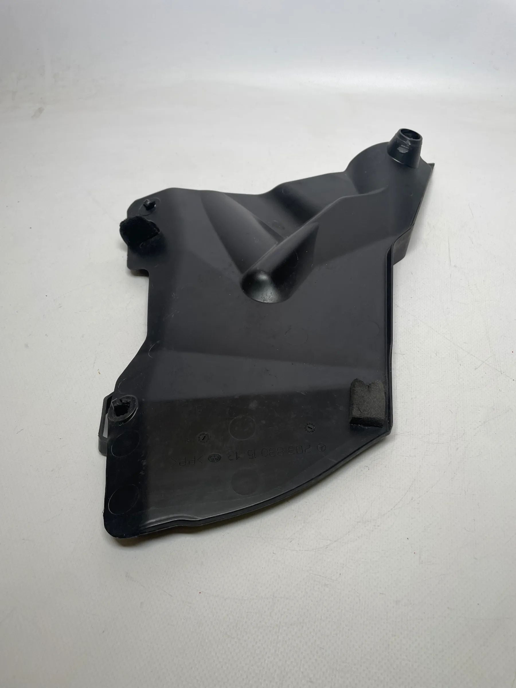 Original Mercedes C-Klasse (W203) Verkleidung Luftkanal 2038301513