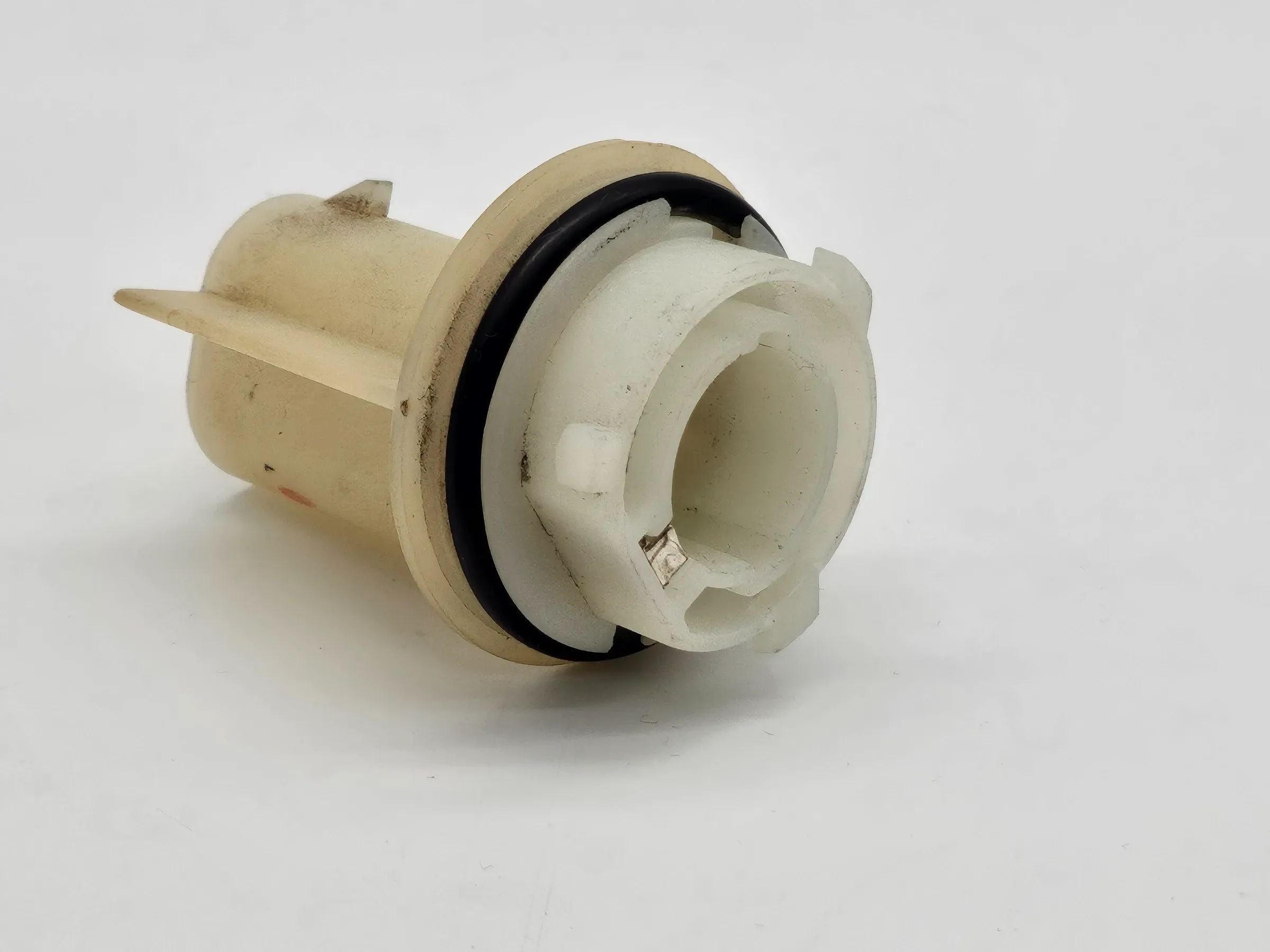 อะไหล่แท้ Opel Astra G Zafira A VW Seat Skoda Hella ขั้วหลอดไฟ PY21W 149019