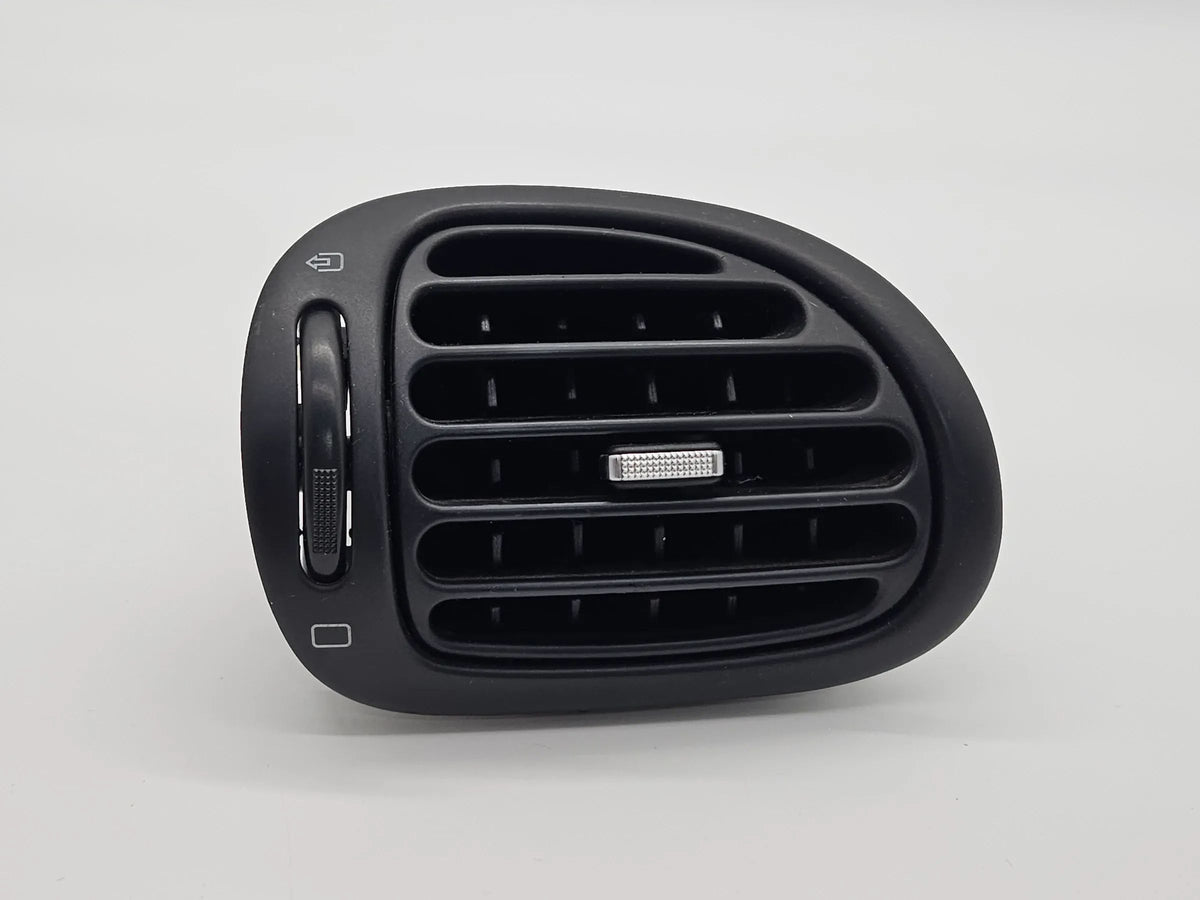 Оригинальная левая вентиляционная решетка воздухозаборника Peugeot 206CC Кабриолет 9632184877