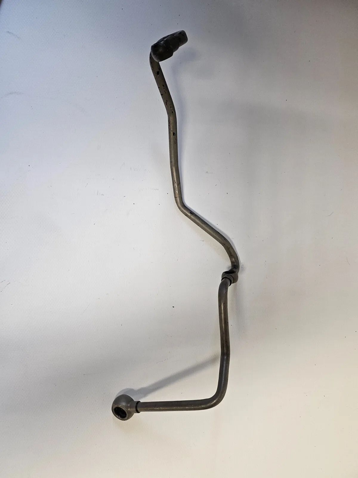 GENUINE VOLVO ENGINE CODE D4204T9 TURBOCHARGER OIL LINE