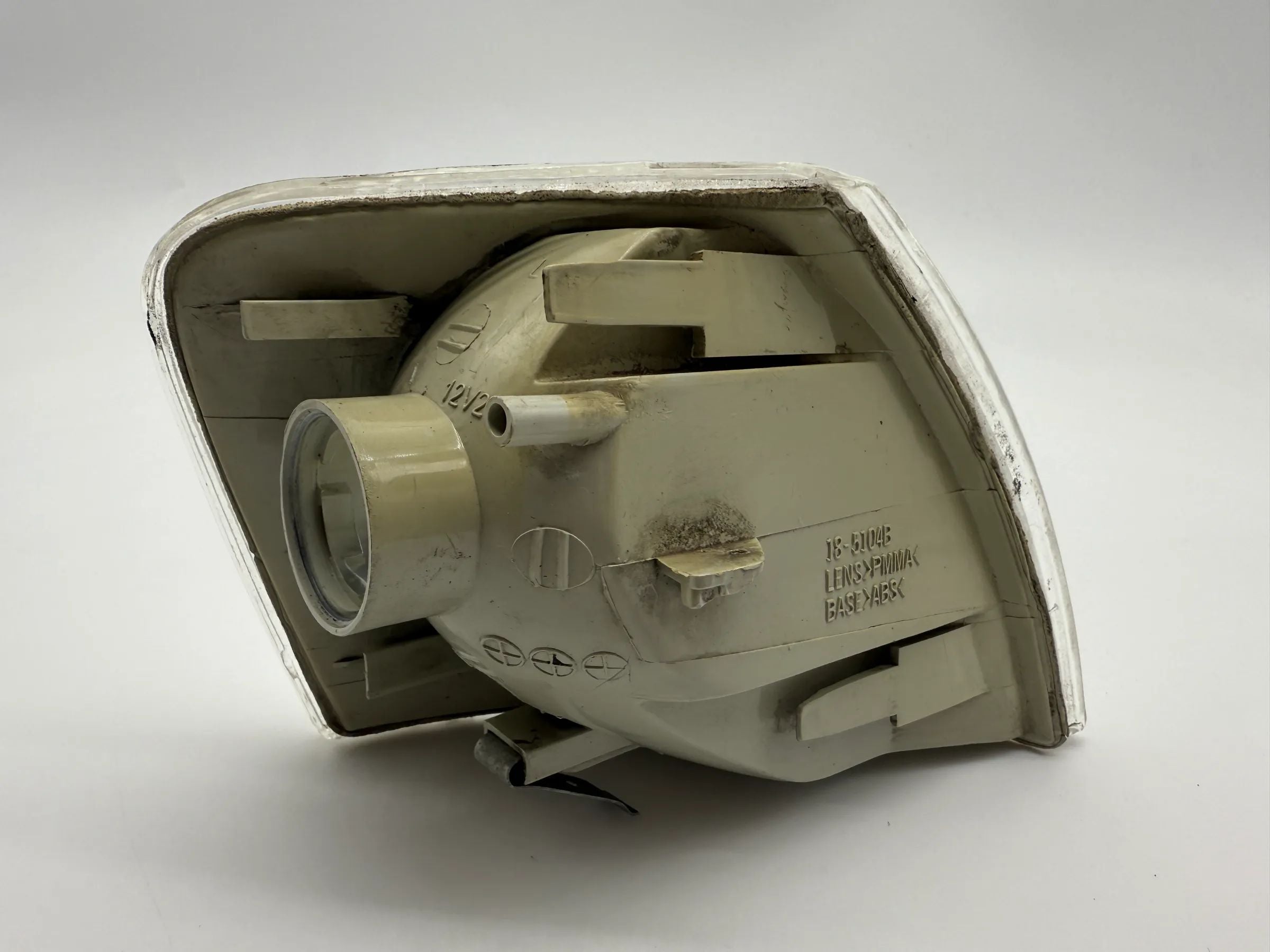 Original VW Passat B5 (3B2/3B5) Turn Signal Left 18-5104B