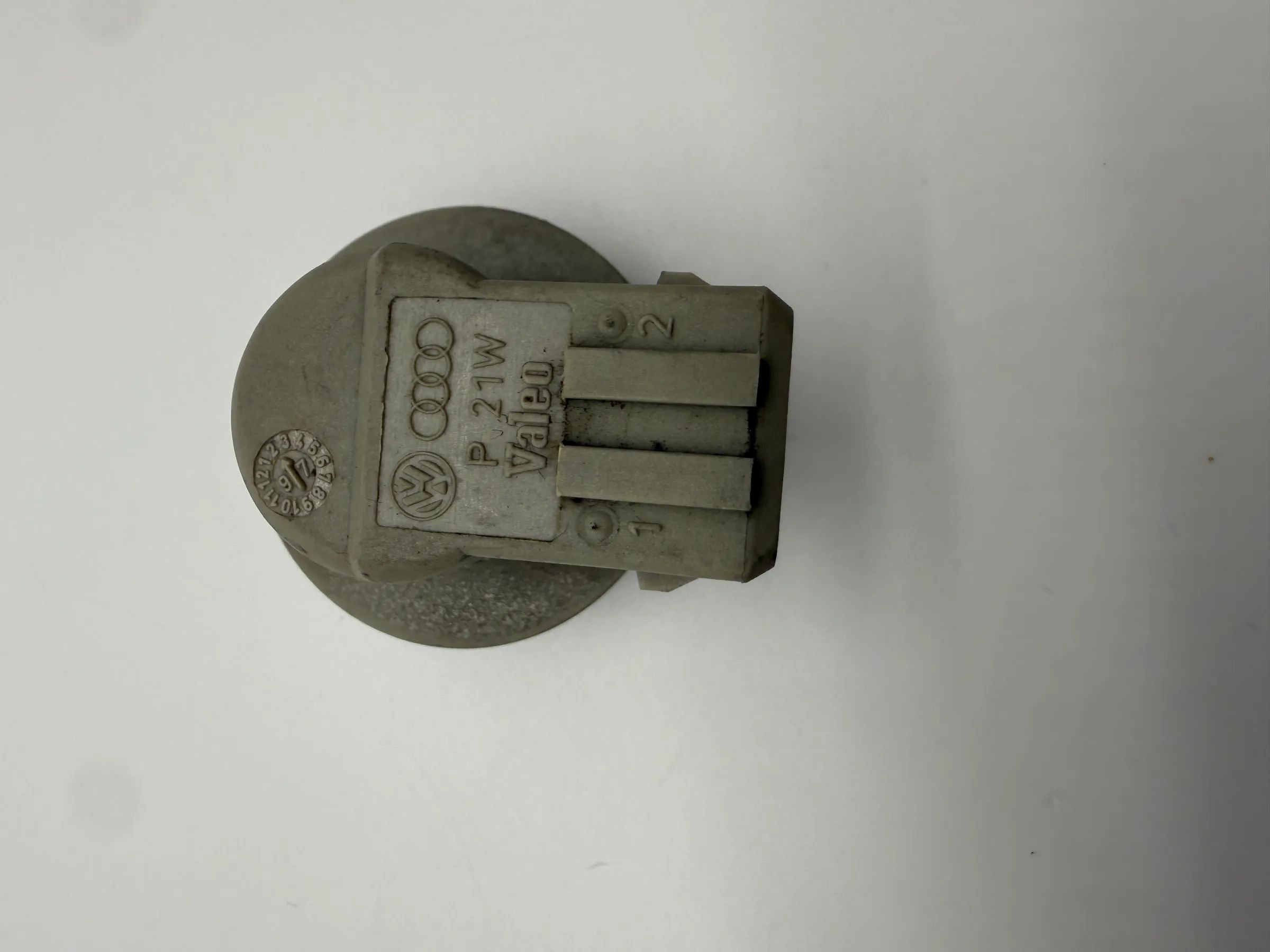 Original Seat Cordoba (6K1/6K2) Blinker Lampenträger Valeo 6K5953050B
