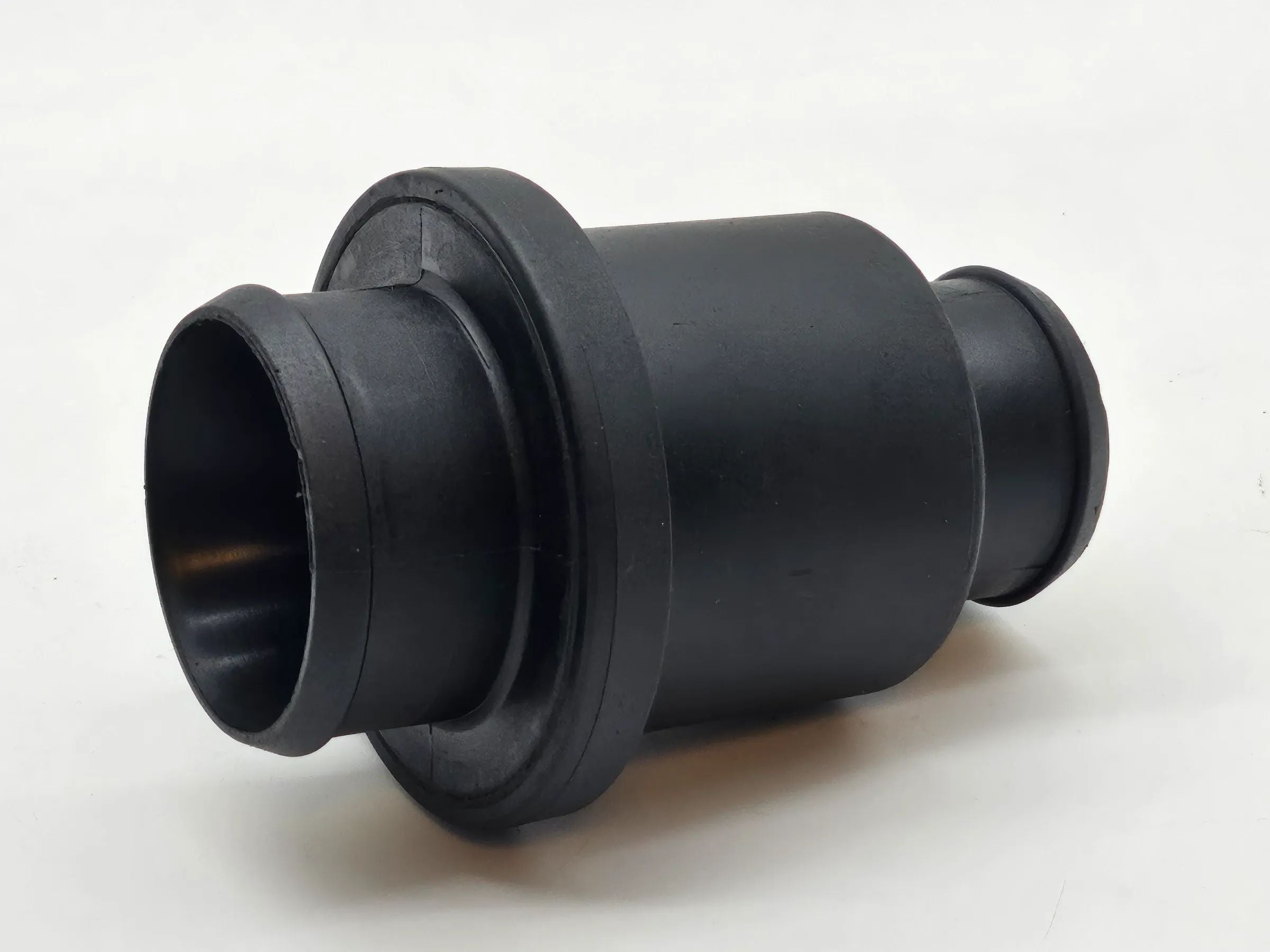 Original Ford Focus Turnier  1.8 DI Zusatzsauggeräuschdämpfer XS4Q9F764AB