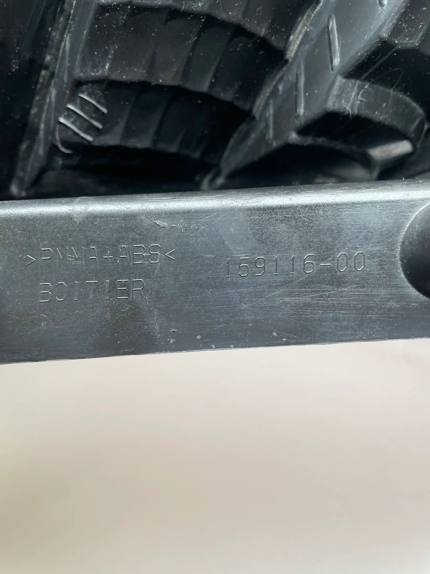 Original Renault Scenic (MK2) 03-09 Taillight Right Rear 159116-00