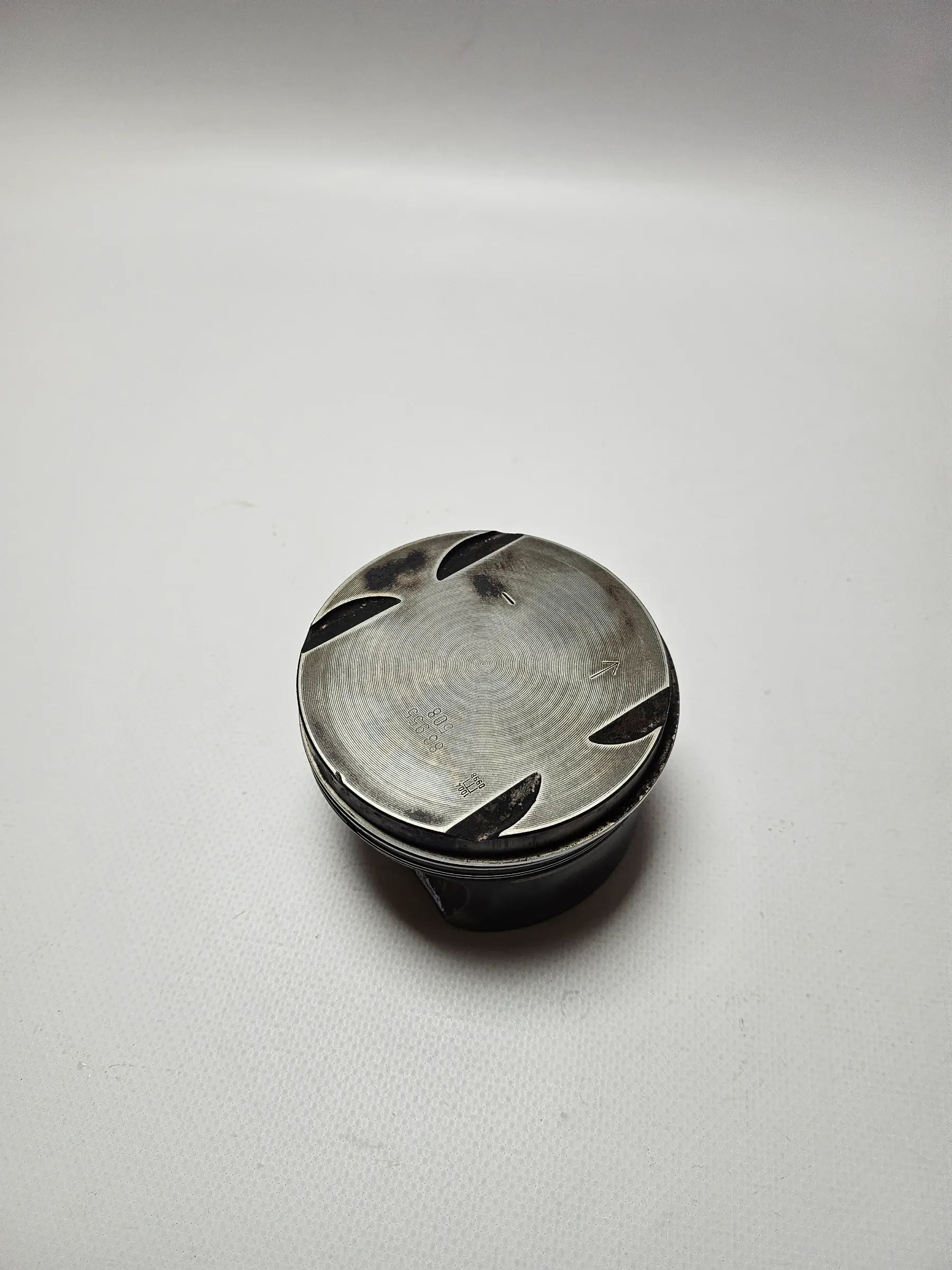 อะไหล่แท้ Mahle ลูกสูบ BMW E46 E39 M52B28 528i 328i ขนาด 83.955 มม. 84L53