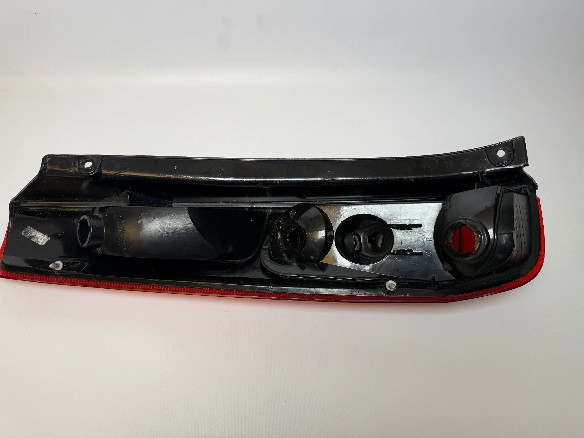 Oryginalna prawa tylna lampa Ford Fiesta V 5 (JD, JH) 6S61-13404-B