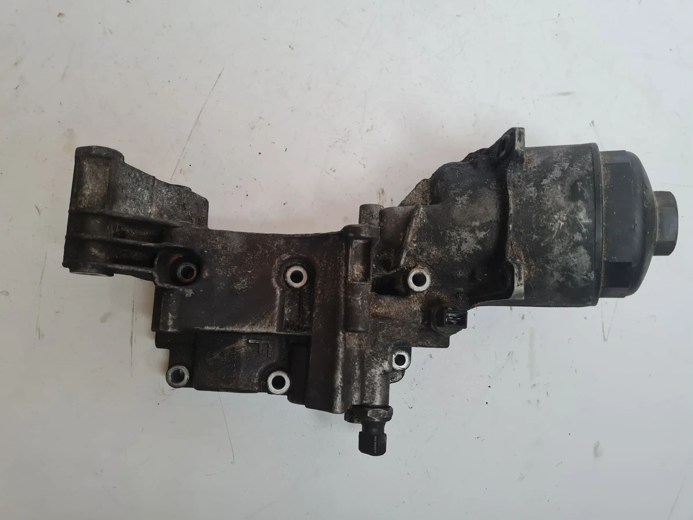 Original BMW 3er (E46) Rumah Filter Oli 1713838