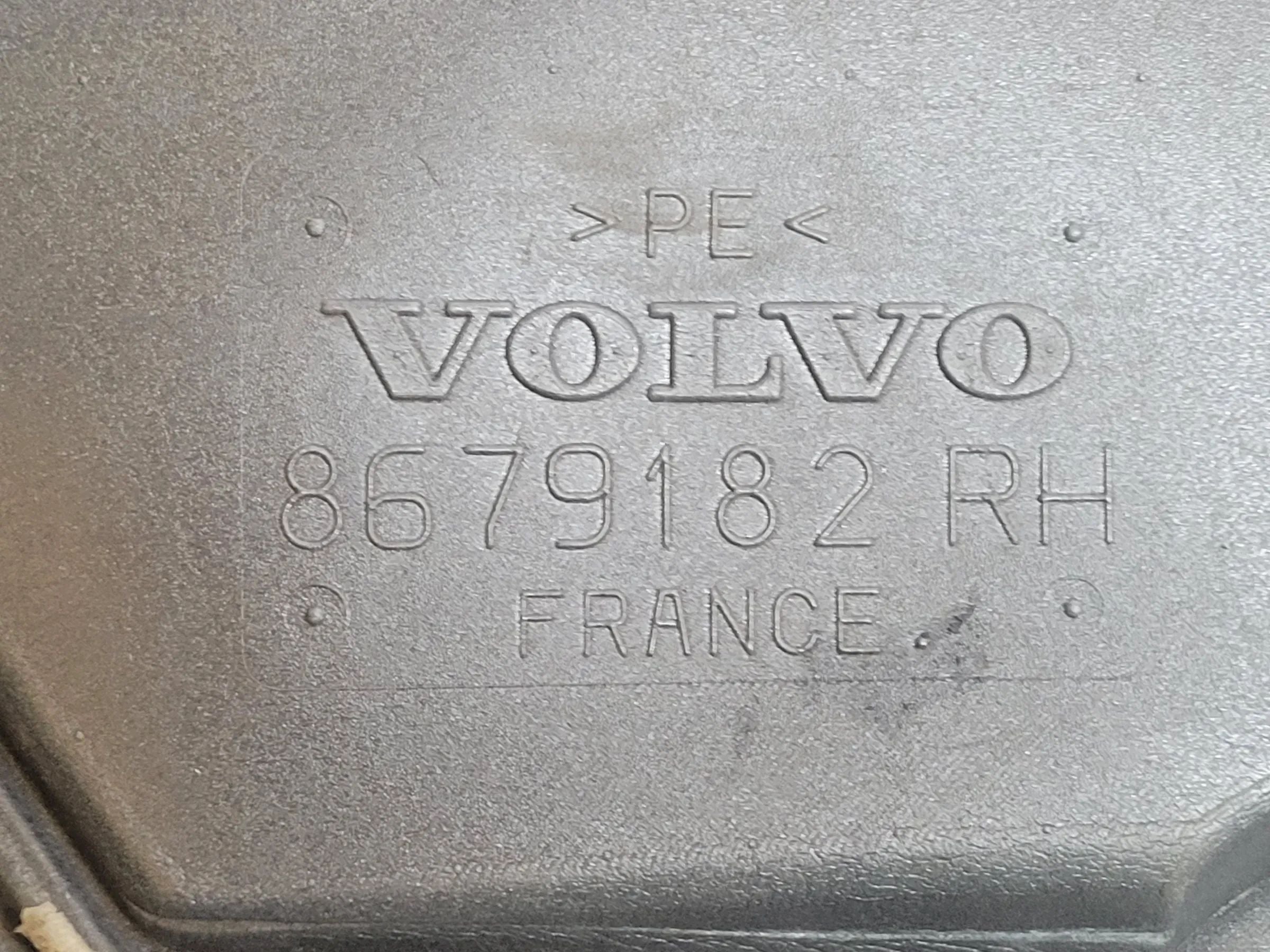 Volvo S60/V70 Schutz / Isolierung / Schaumstoff Hinten Rechts 8679182 Original