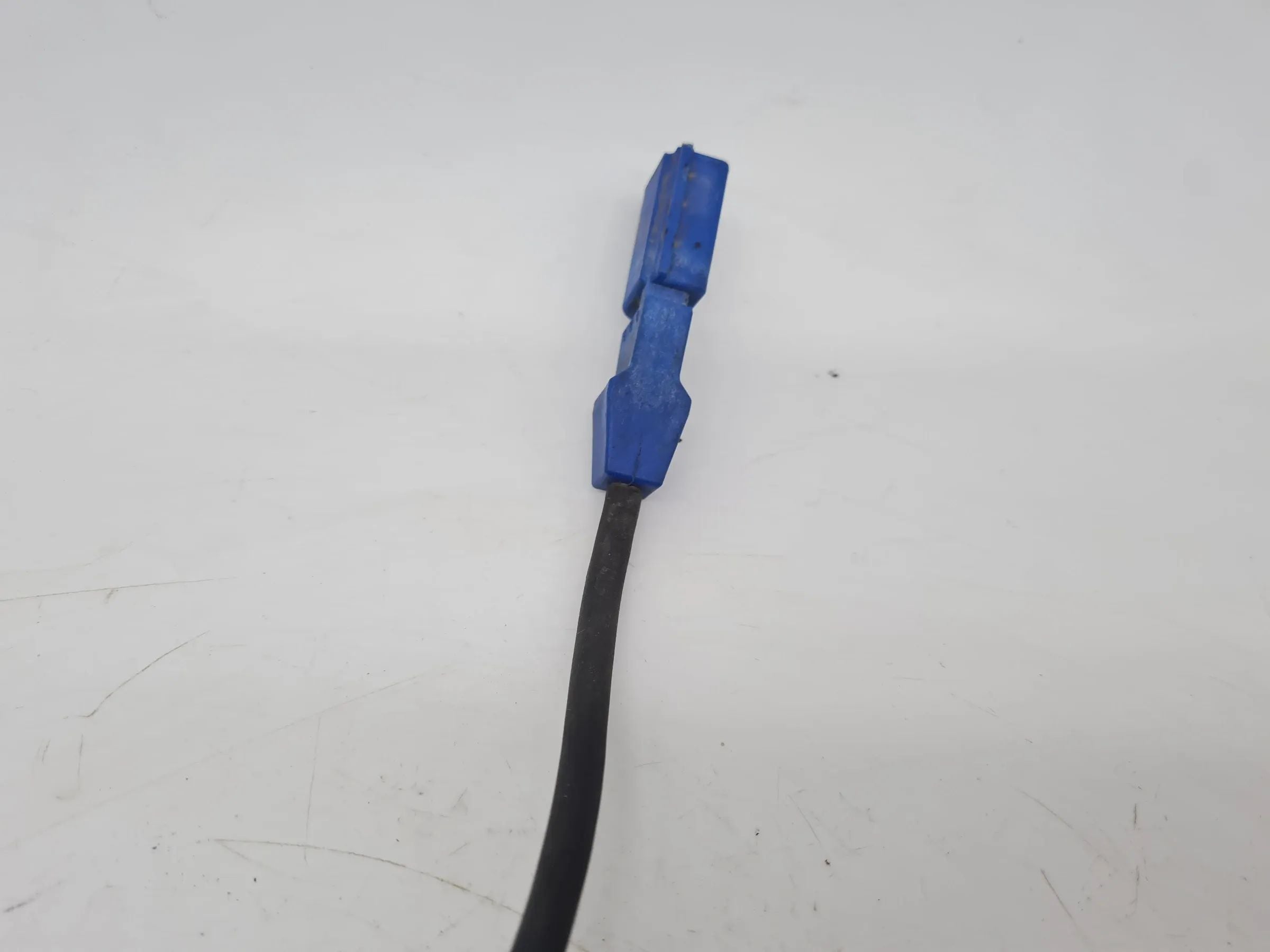 Original Audi A4 8E/B6/B7 Motorklopfsensor 06D905377