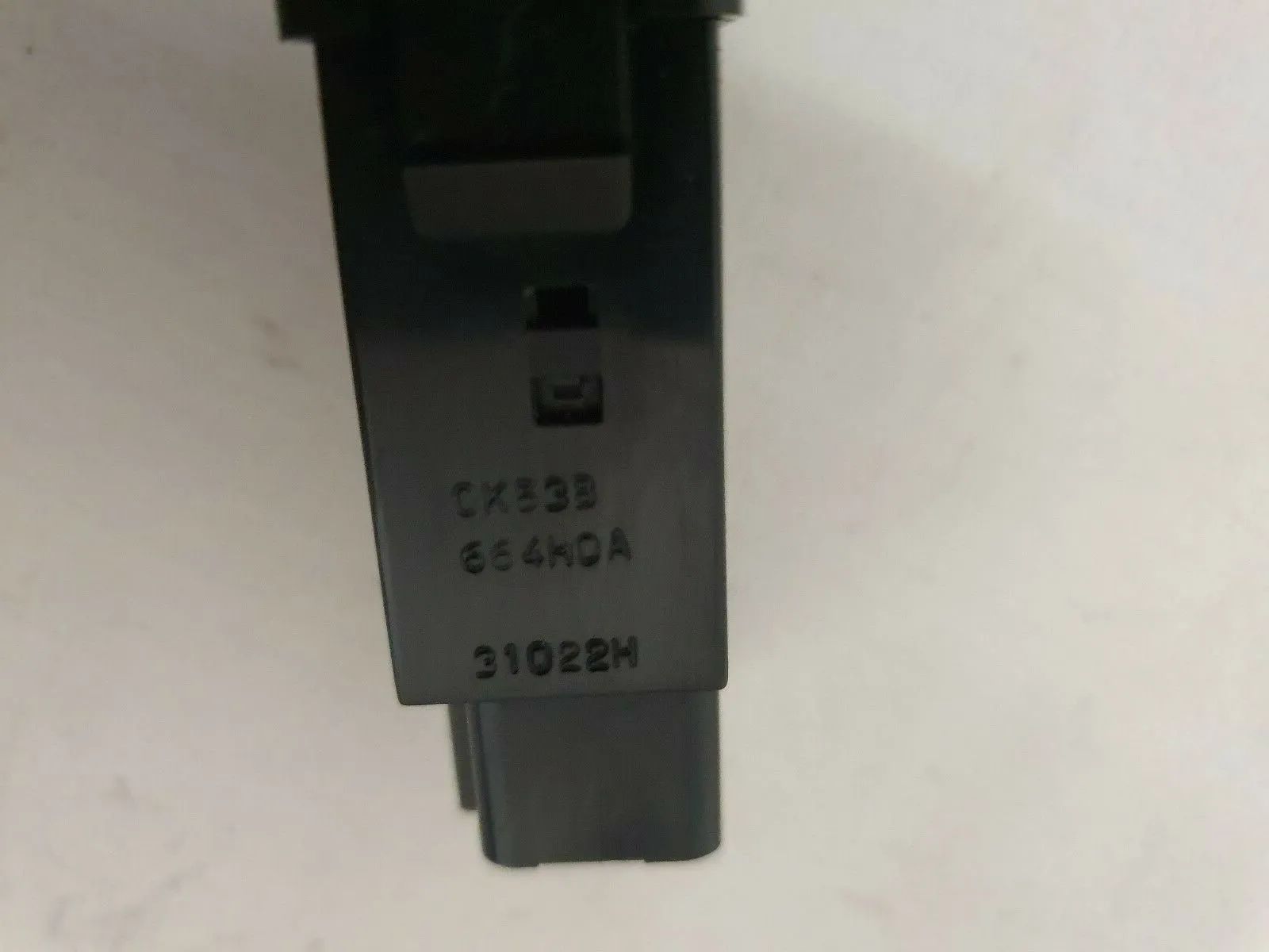 ⭐⭐⭐ original Schalter Warnblinker Kia Carnival II (UP) OK53B664H0A ⭐⭐⭐