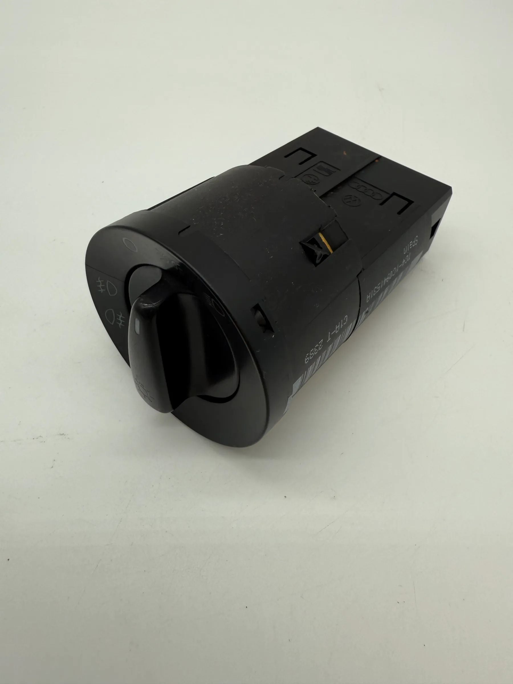 สวิตช์ไฟ VW Golf 1.9 SDI 1 J หมายเลข TC41C0941531A พร้อมส่ง