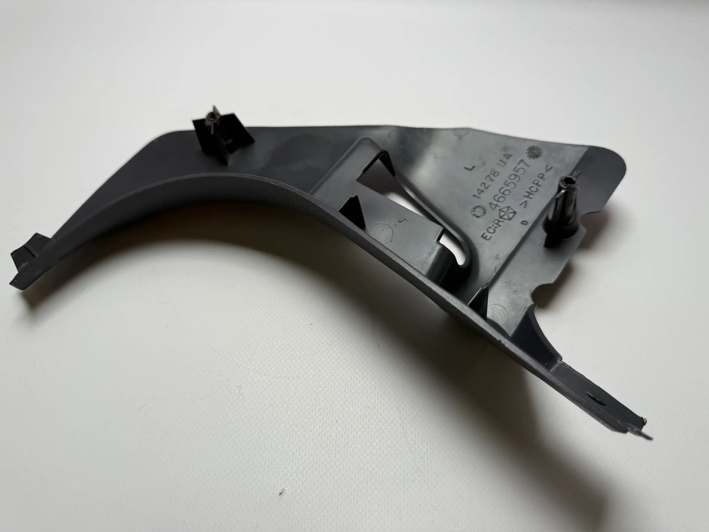 Original Chrysler Cirrus SEBRING LH Panel Samping 4665957 / 14278UA