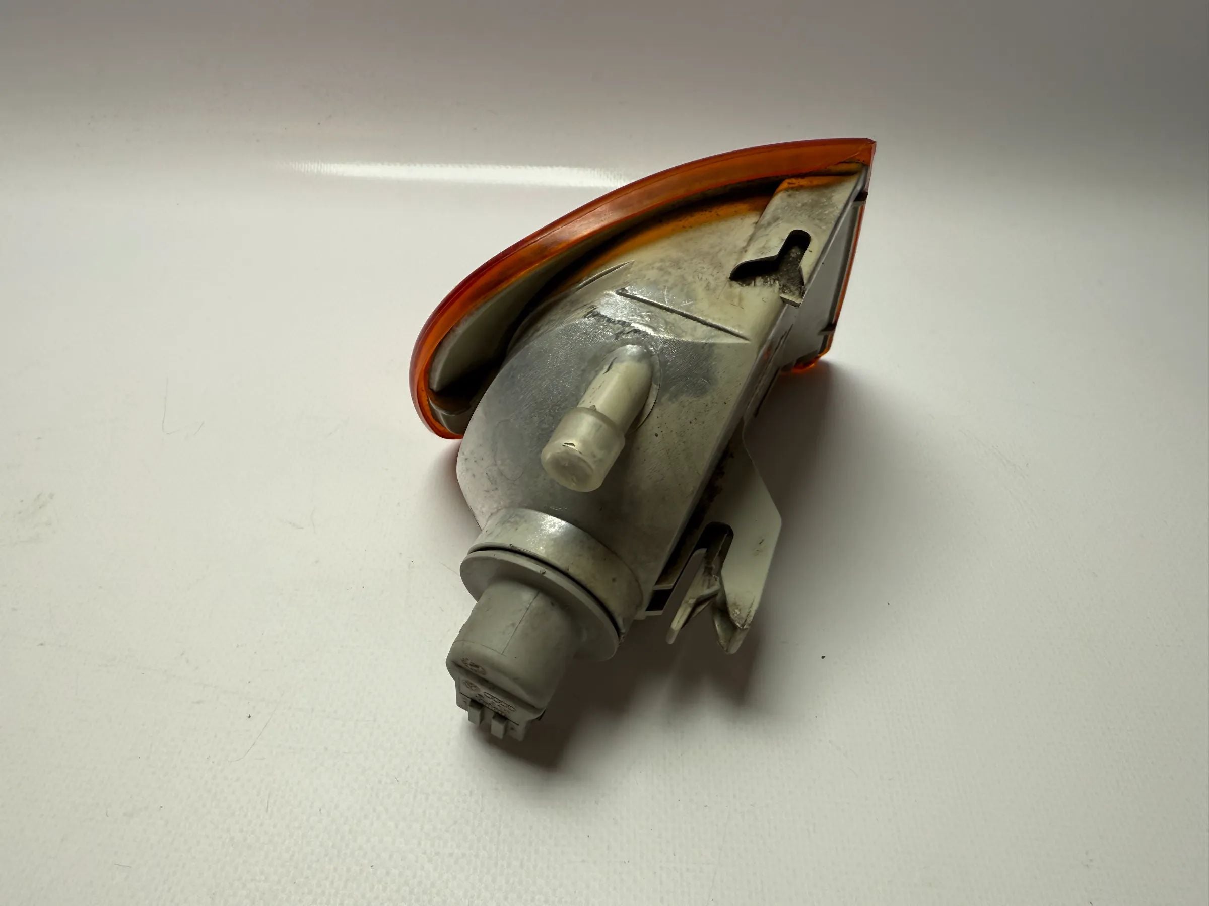 Original VW Caddy 9KV/9KVF Pisca Esquerdo Valeo 6K5953049B
