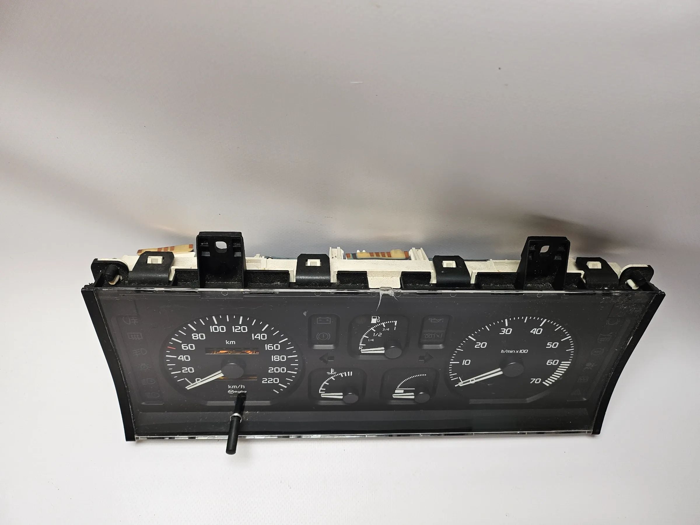 Tacómetro original cuadro de instrumentos RENAULT CLIO I (B C57 5 357) 1.2 195089 01