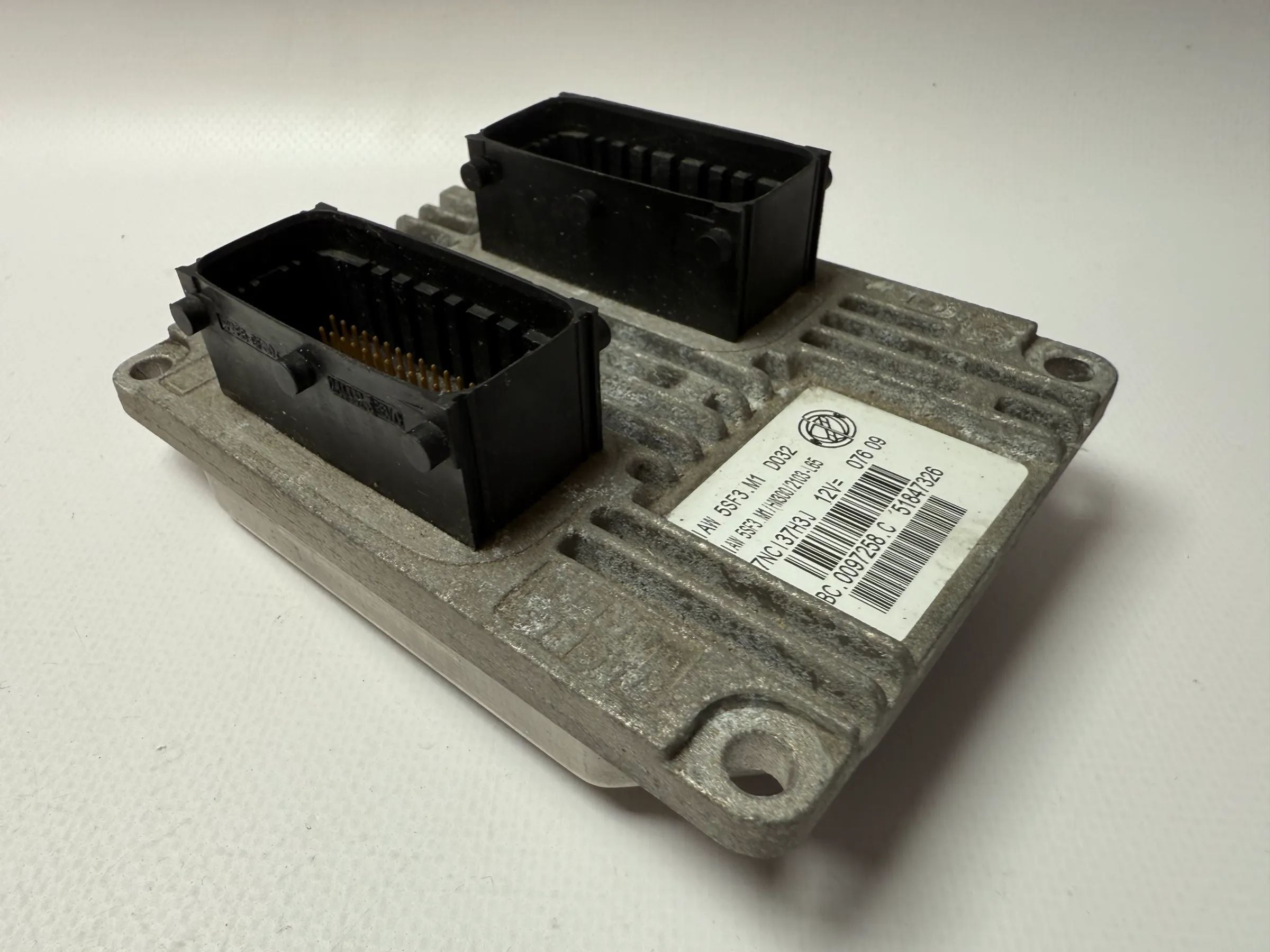 Original Fiat / Lancia Grande Punto (Type: 199) engine control unit IAW 5SF3.M1 D032 