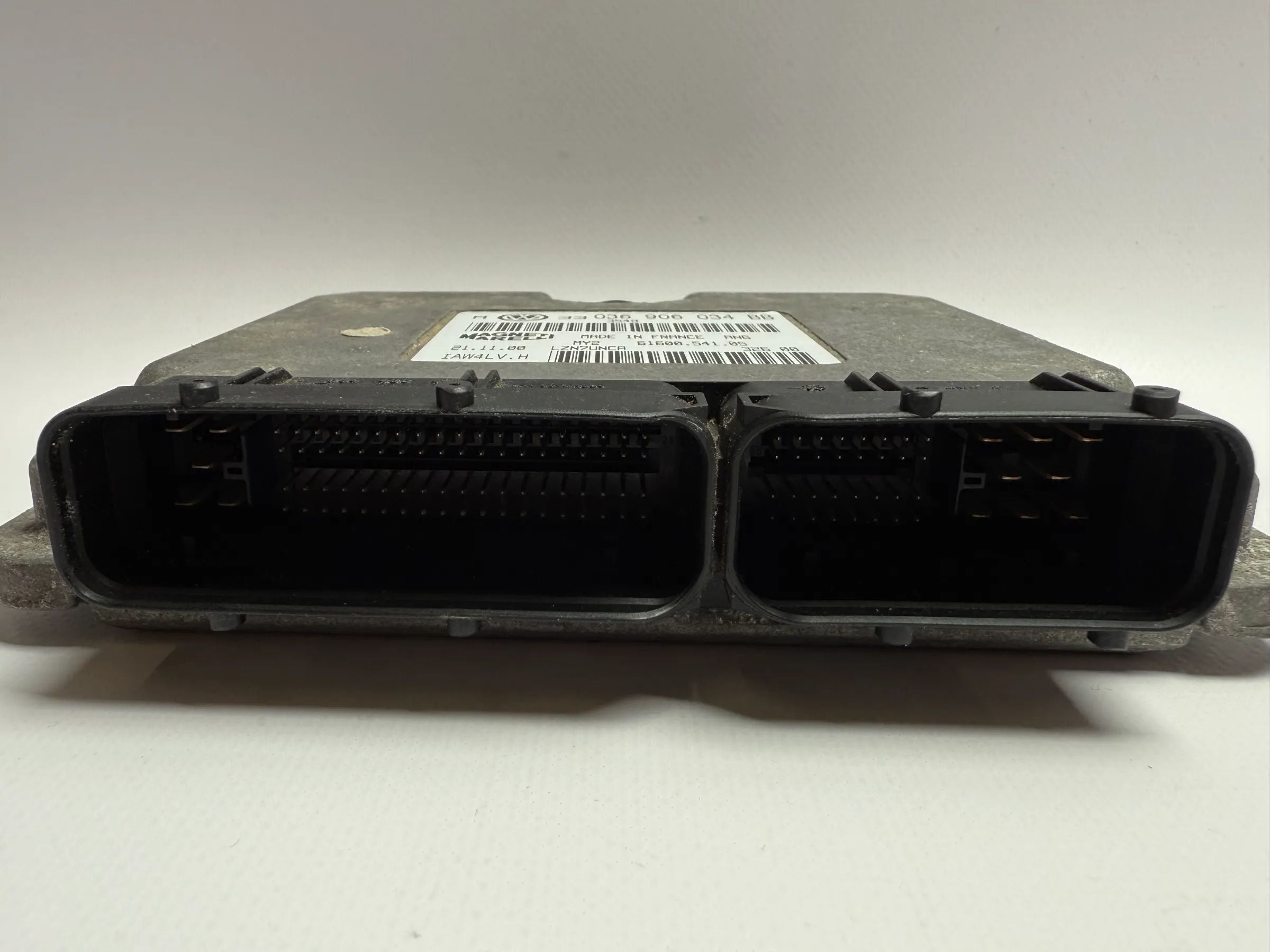 Original VW Golf 4 IV / Bora engine control unit 036906034BB 