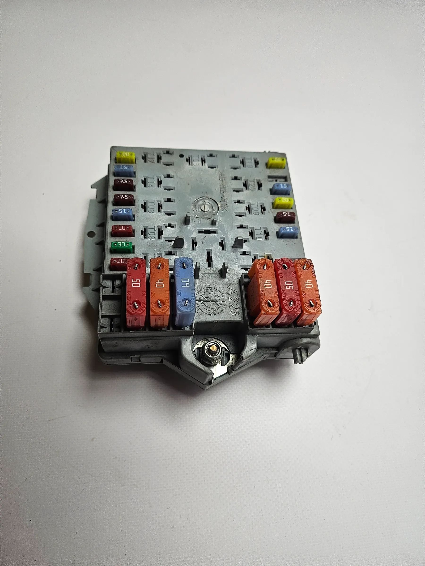 Boîtier à fusibles d'origine Alfa Romeo 147 1.9 JTD 937 51742420