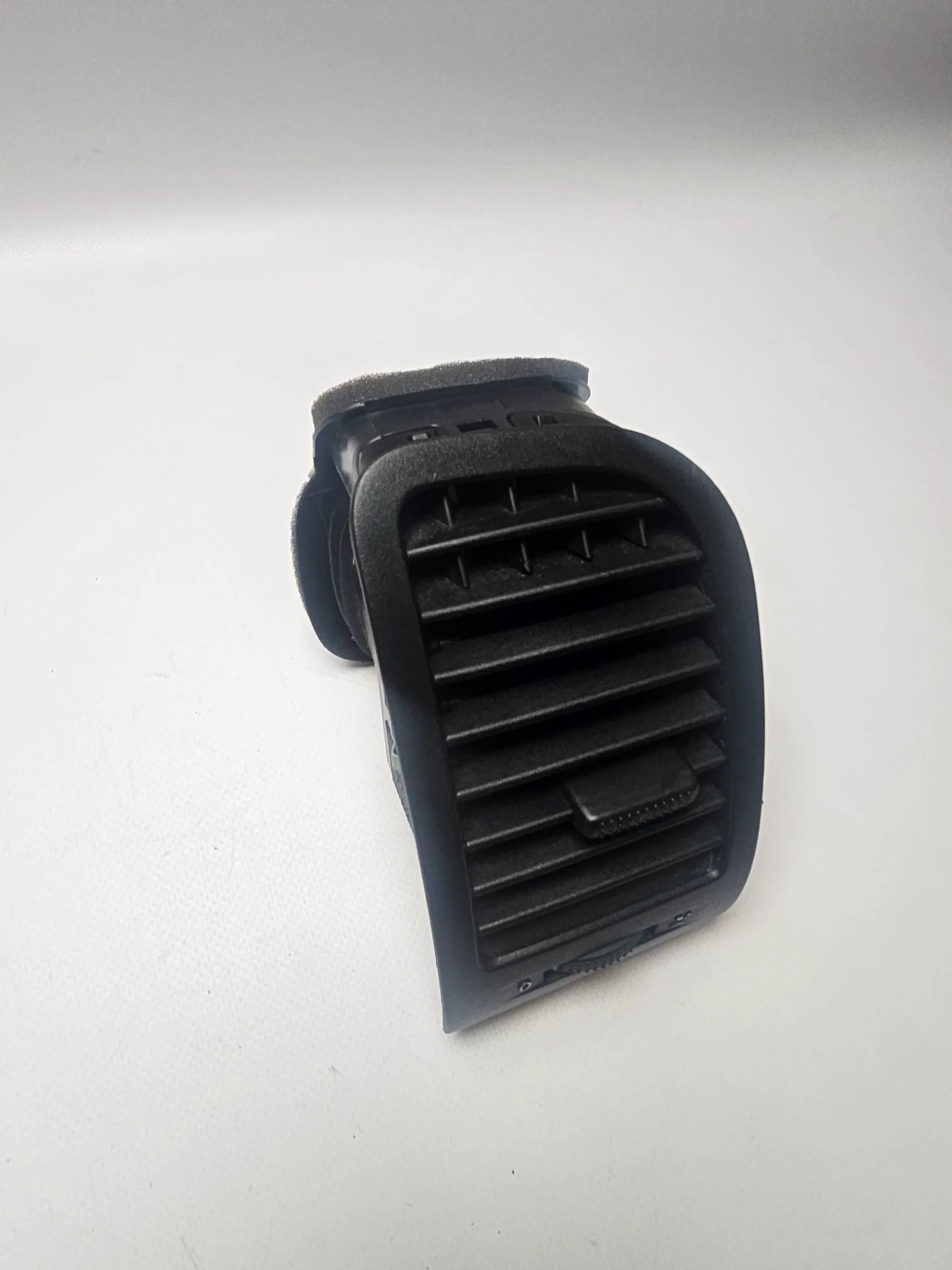 VW LUPO (6X1, 6E1) 1.4 純正エアコンアウトレット 前右 6X1819704A