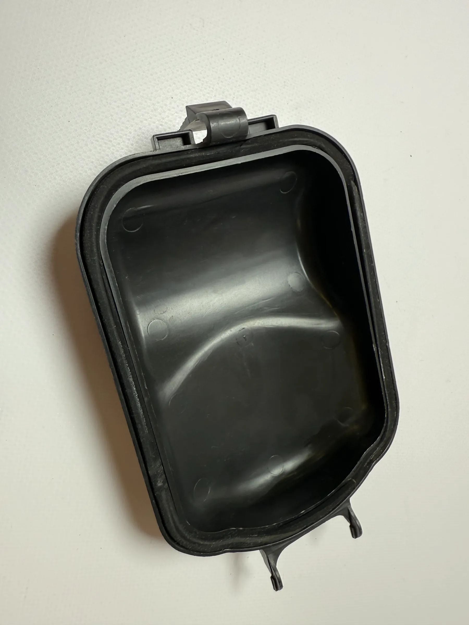 Oryginalna zaślepka reflektora Carello Renault Twingo C06 39100749