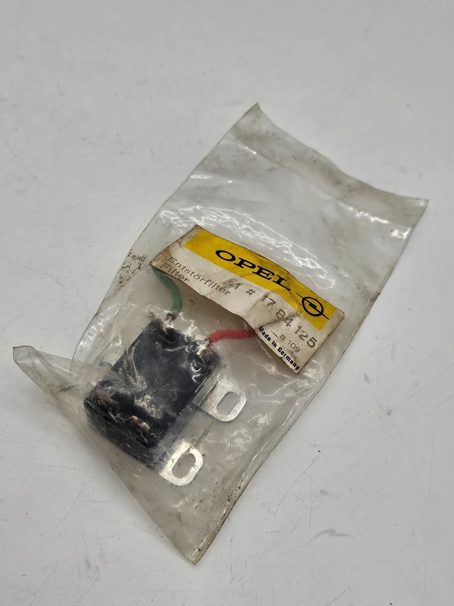 Оригинальный опель гаситель помех мотор стеклоочистителя 1784125 NOS для Аскона и Манта А ОРИГИНАЛ НОВЫЙ